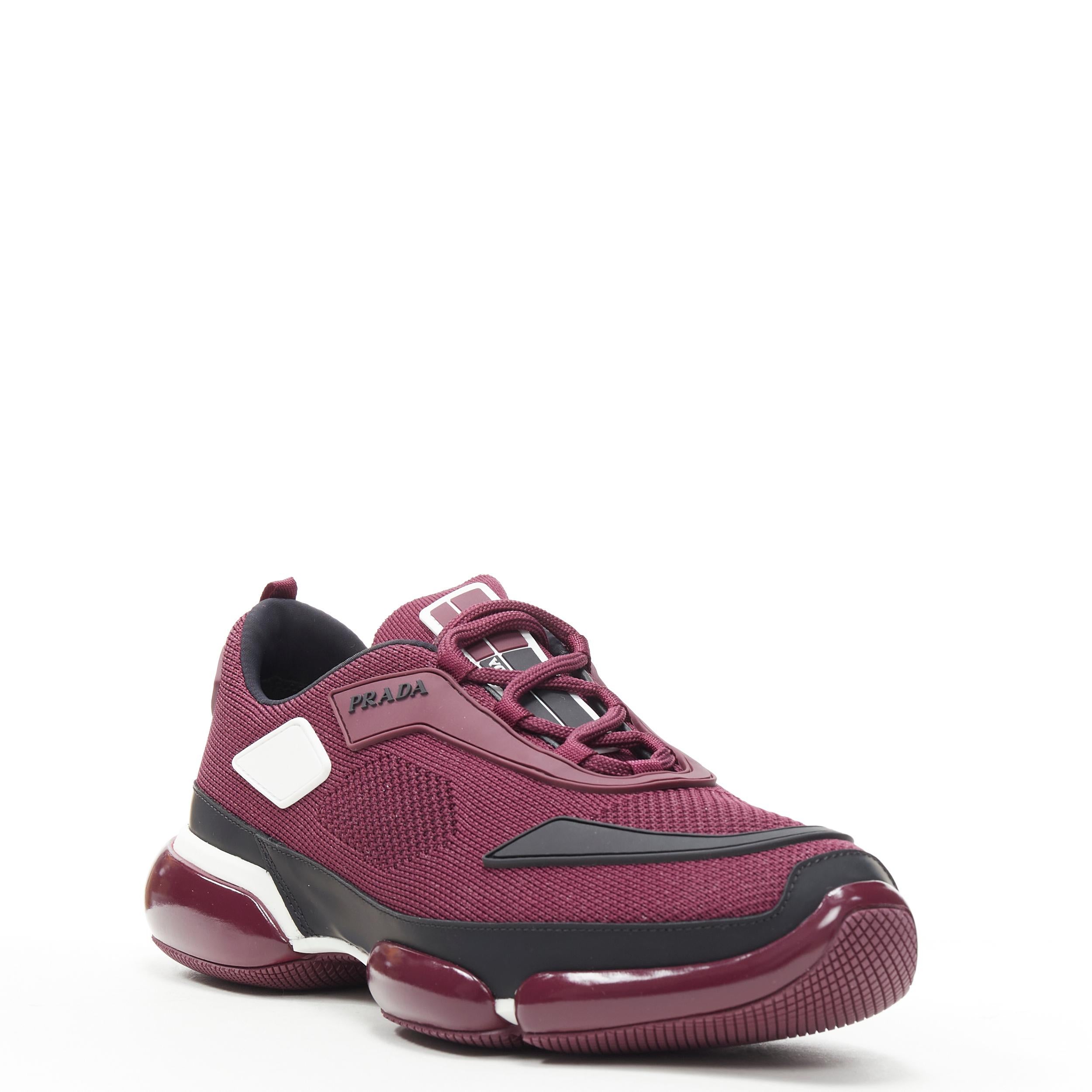 new PRADA 2018 Cloudbust burgundy red rubber logo low top sneaker UK6 EU40 US7
Reference: TGAS/B00942
Brand: Prada
Designer: Miuccia Prada
Model: Cloudbust Burgundy
Collection: 2018
Material: Fabric, Rubber
Color: Burgundy
Pattern: Solid
Closure: