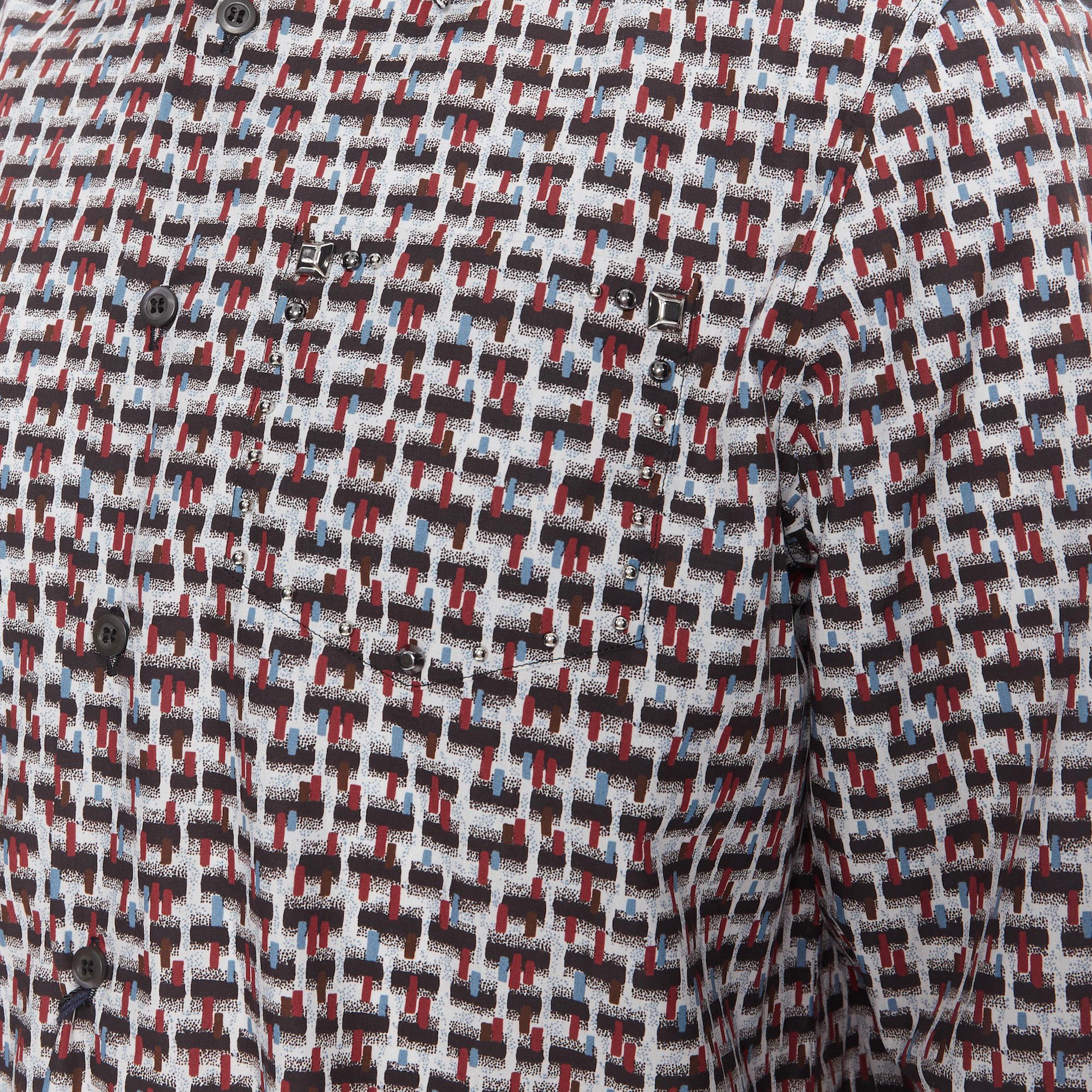 new PRADA 2018 Losanga abstract geometric print studded collar shirt EU39 M In New Condition In Hong Kong, NT
