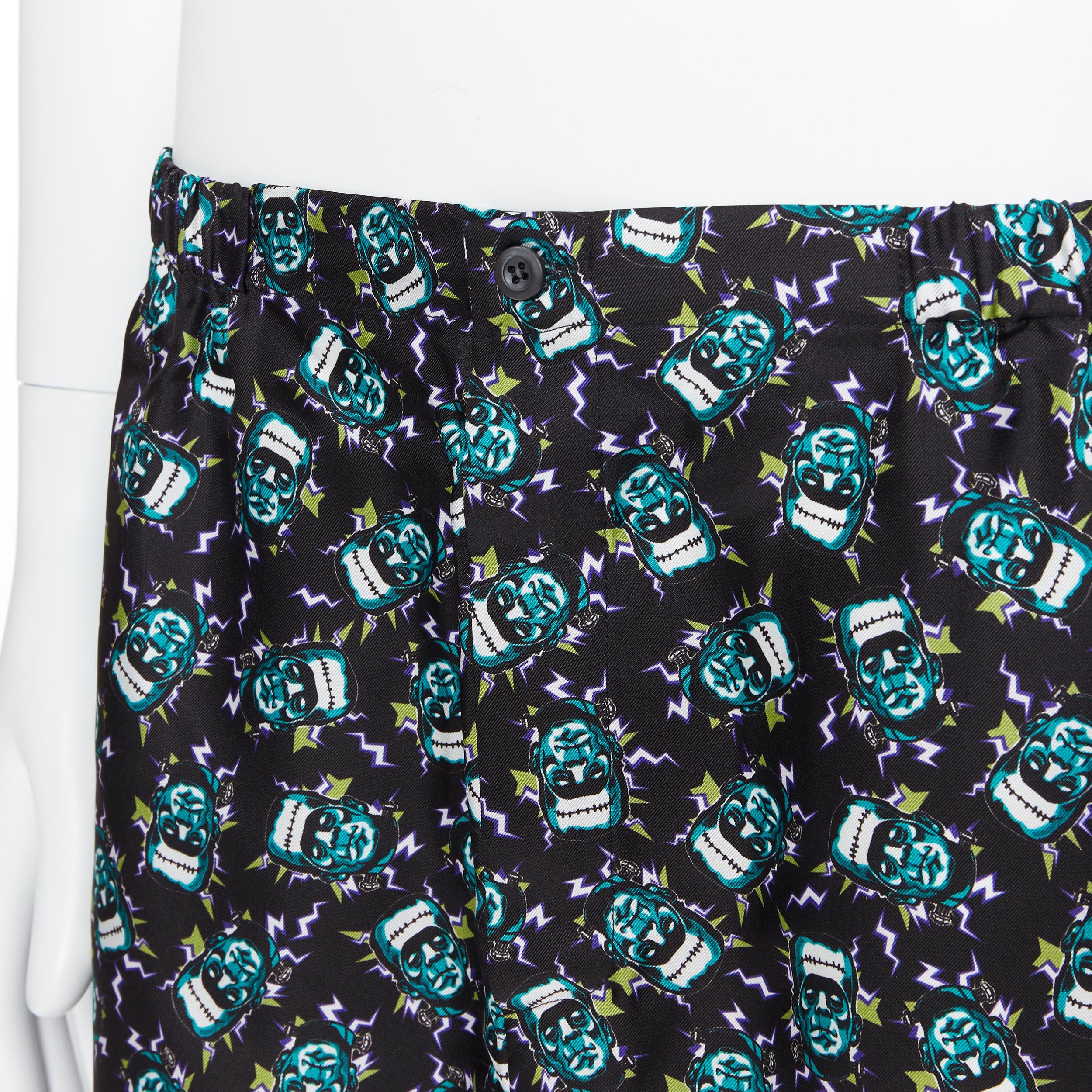 new PRADA 2019 Frankenstein Menta black green print 100% silk pyjama pants L 
Reference: TGAS/B00421 
Brand: Prada 
Designer: Miuccia Prada 
Collection: Fall Winter 2019 
Material: Silk 
Color: Black 
Pattern: Abstract 
Extra Detail: Stretch