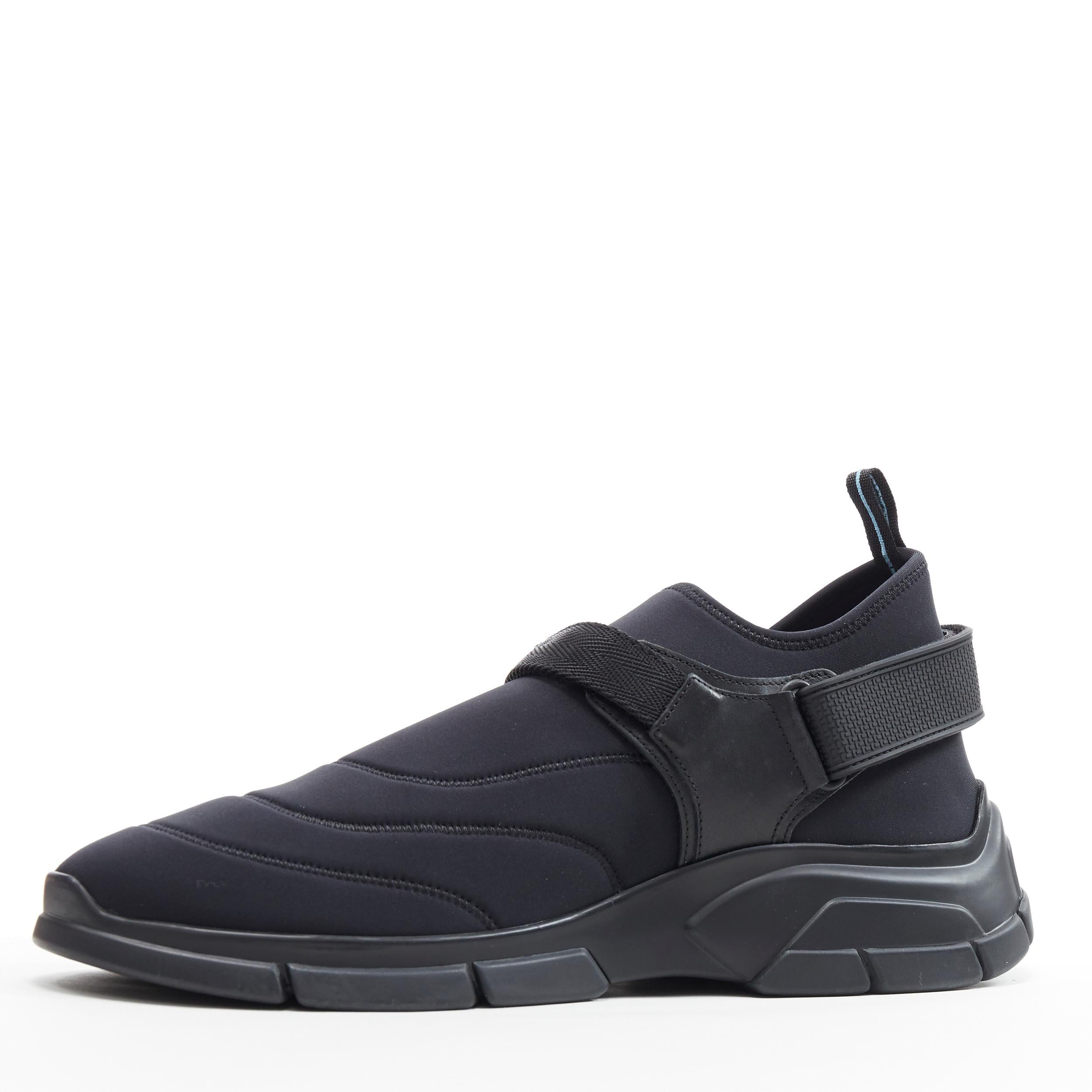 nuevo PRADA 2019 Linea Rossa negro neopreno logotipo arnés hebilla zapatilla UK9 EU43 en Nuevo Estado en Hong Kong, NT