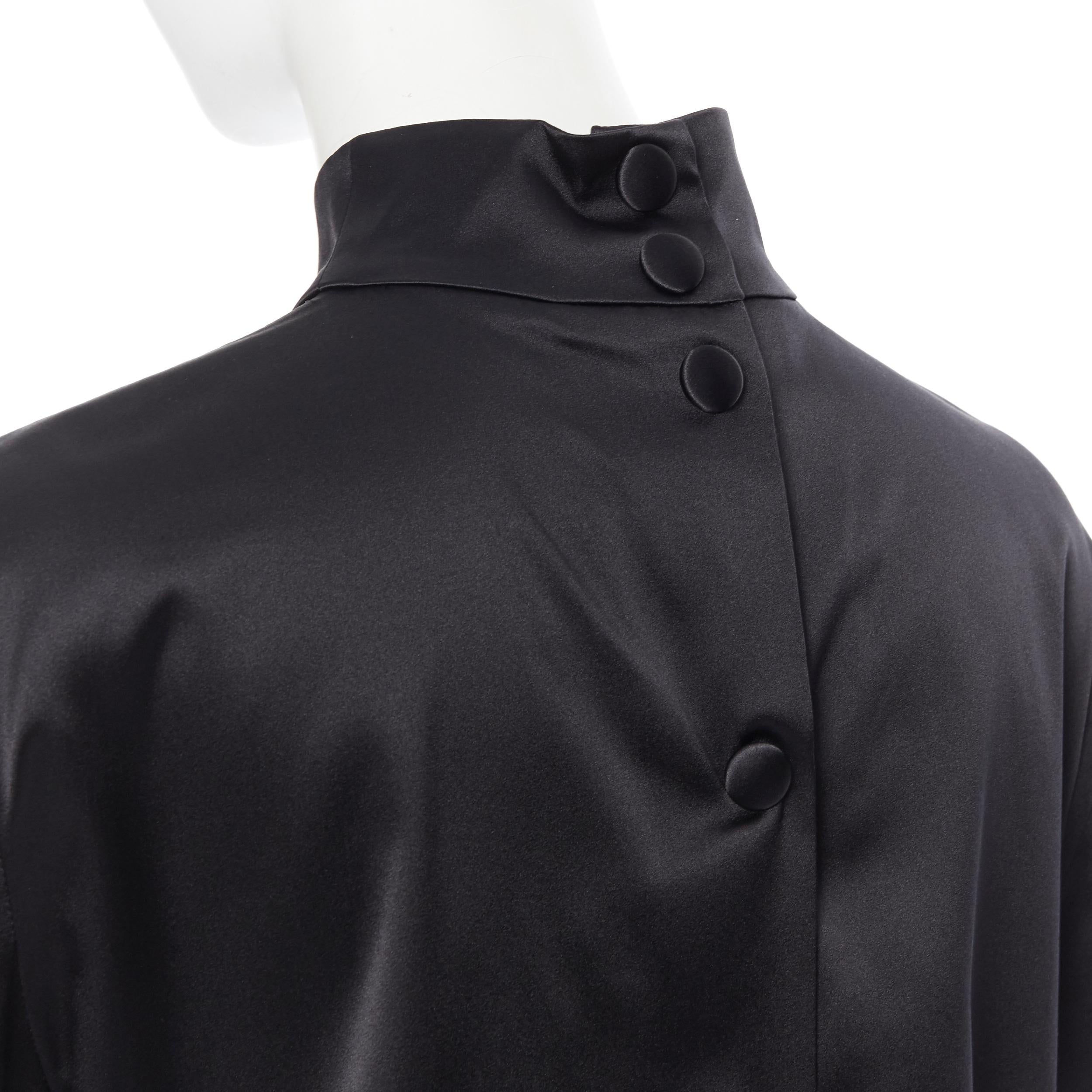 nuevo PRADA 2019 Pasarela seda negra duchesse triángulo logo lazo cuello top IT42 M 3