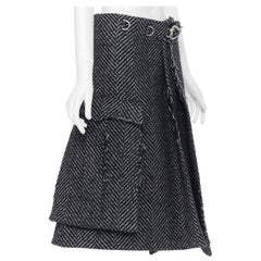 new PRADA 2019 Runway grey chevon wool tweed frayed metal clasp skirt IT38 XS