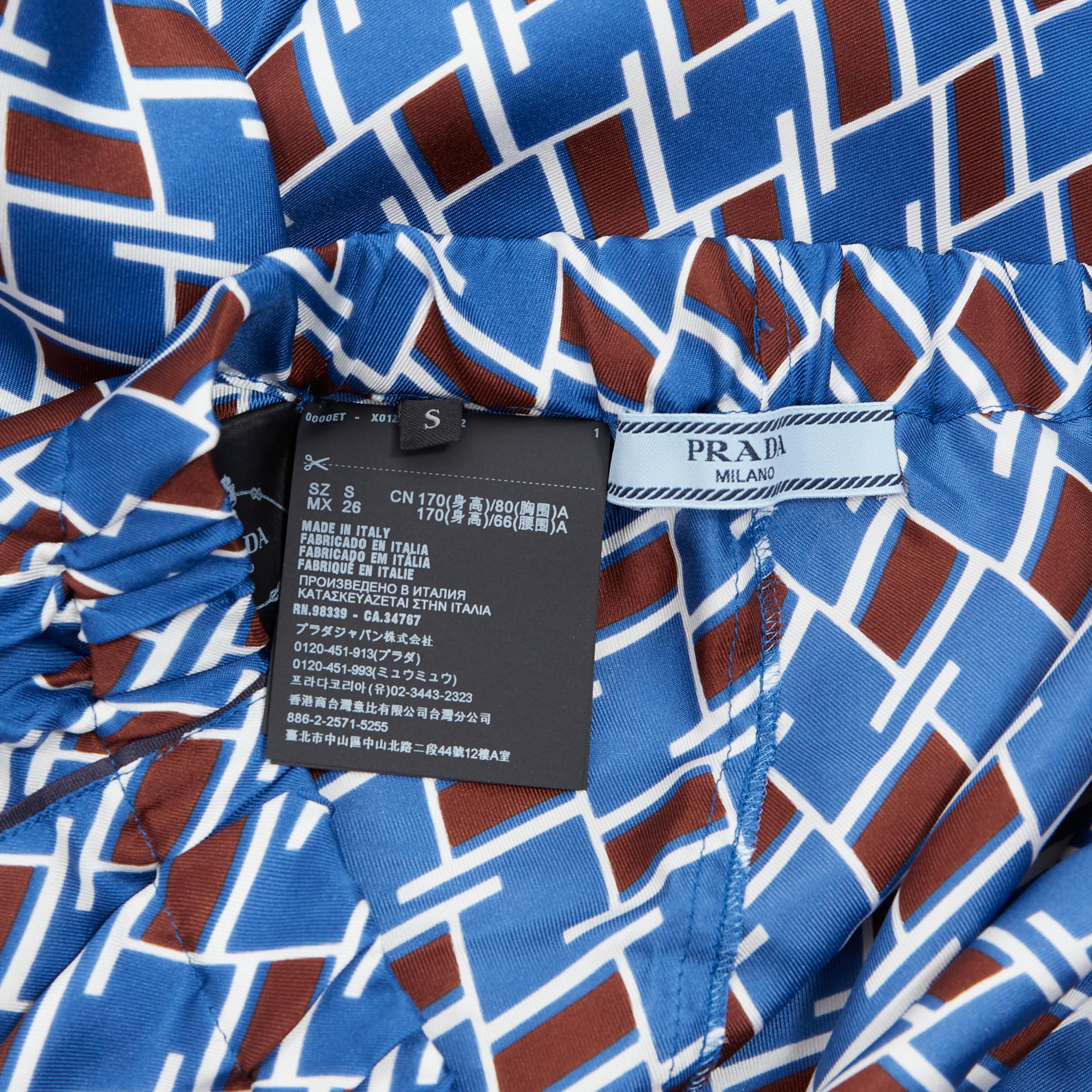 PRADA 2019 Twist Swirl Geometrische blaue Pyjama-Hose aus 100 % Seide mit Chevron-Druck S 4