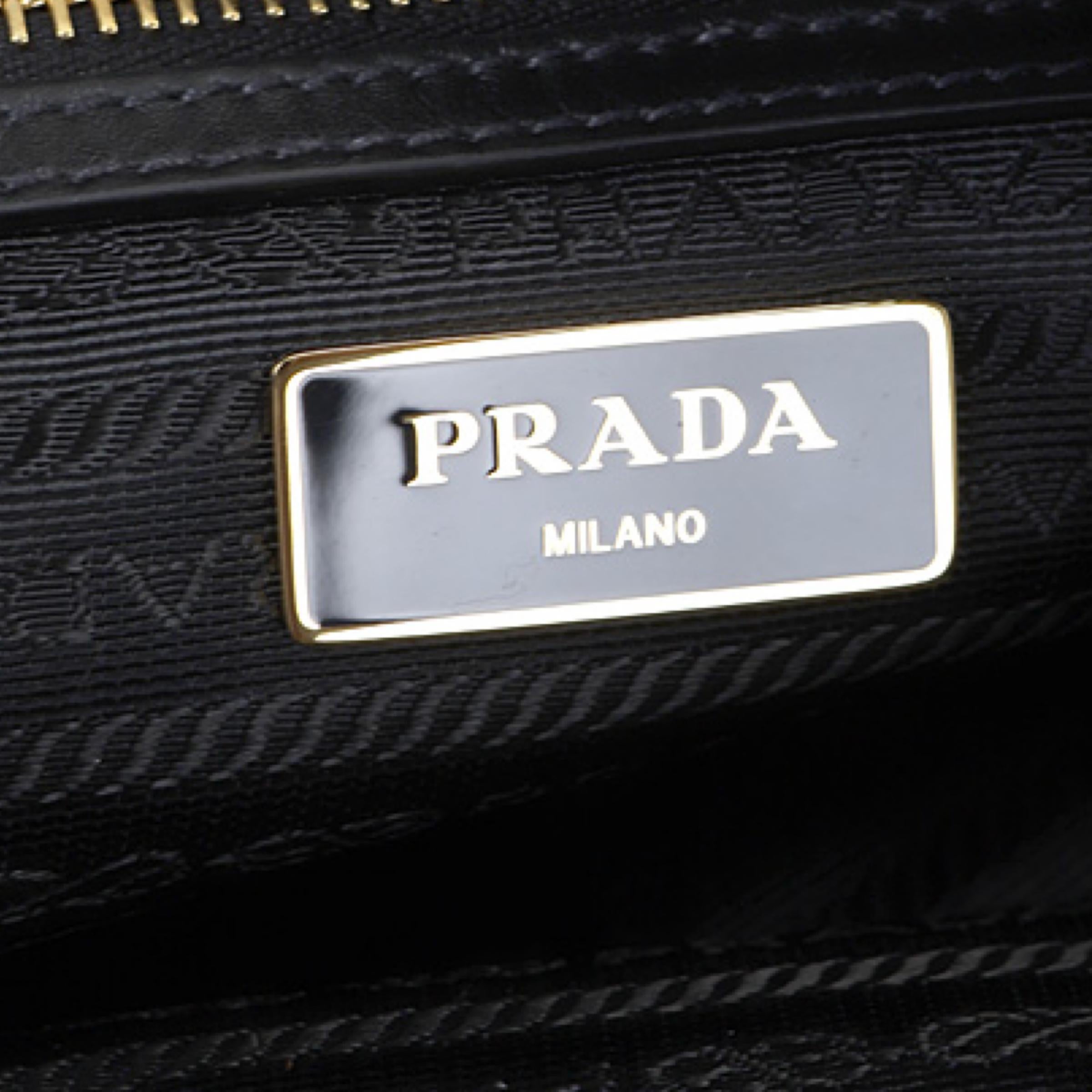 NEU Prada Beige Schwarz Jacquard Canvas Crossbody Umhängetasche Kameratasche im Angebot 4