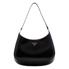 NOUVEAU Sac à bandoulière Prada Cleo en cuir noir