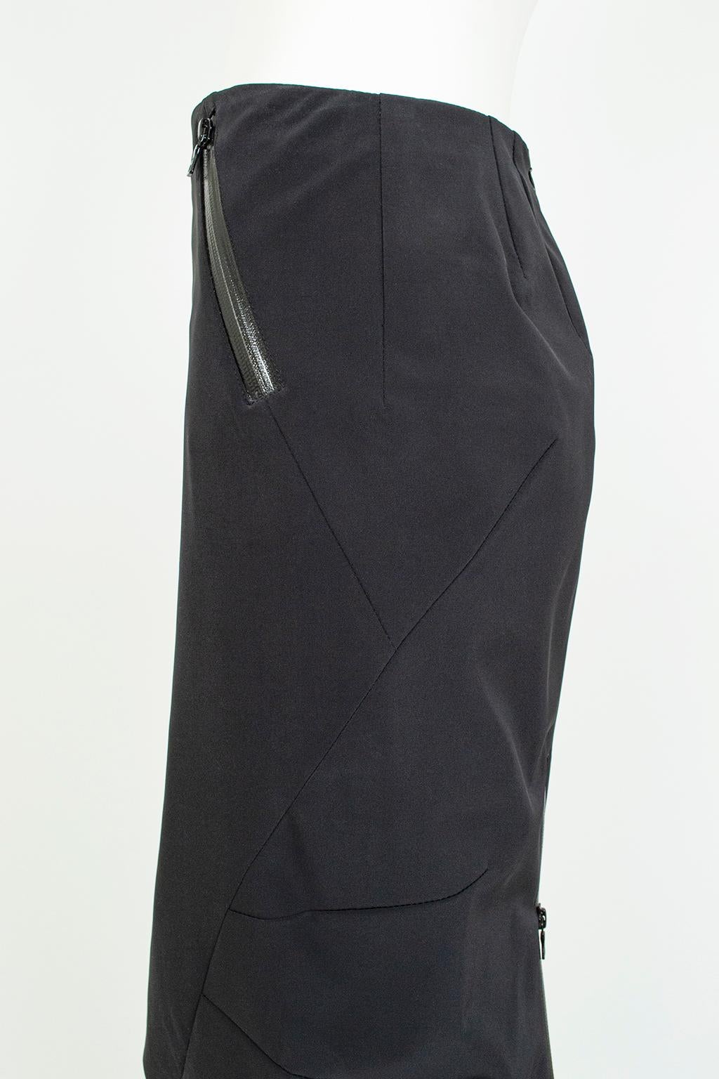 New Prada Black Corset-Seam Pencil Skirt with Vinyl Zippers and Vent - S, 2001 en vente 1