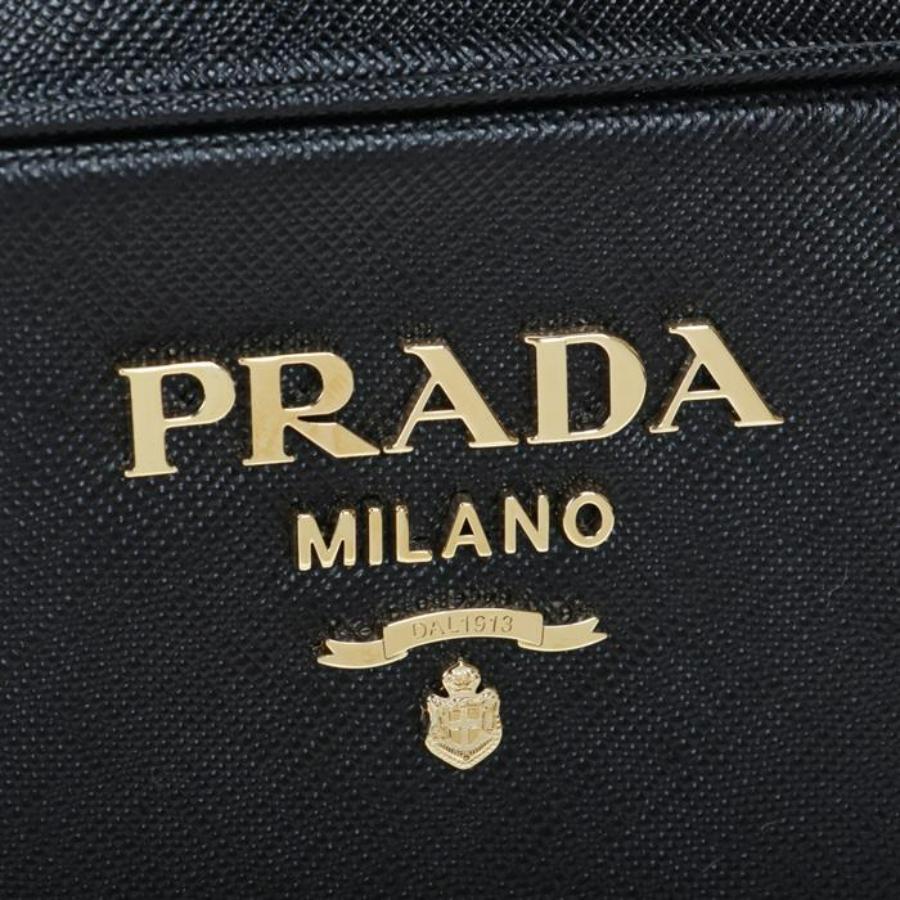 NEU Prada Schwarz Saffiano Leder Kamera Crossbody Umhängetasche im Angebot 4