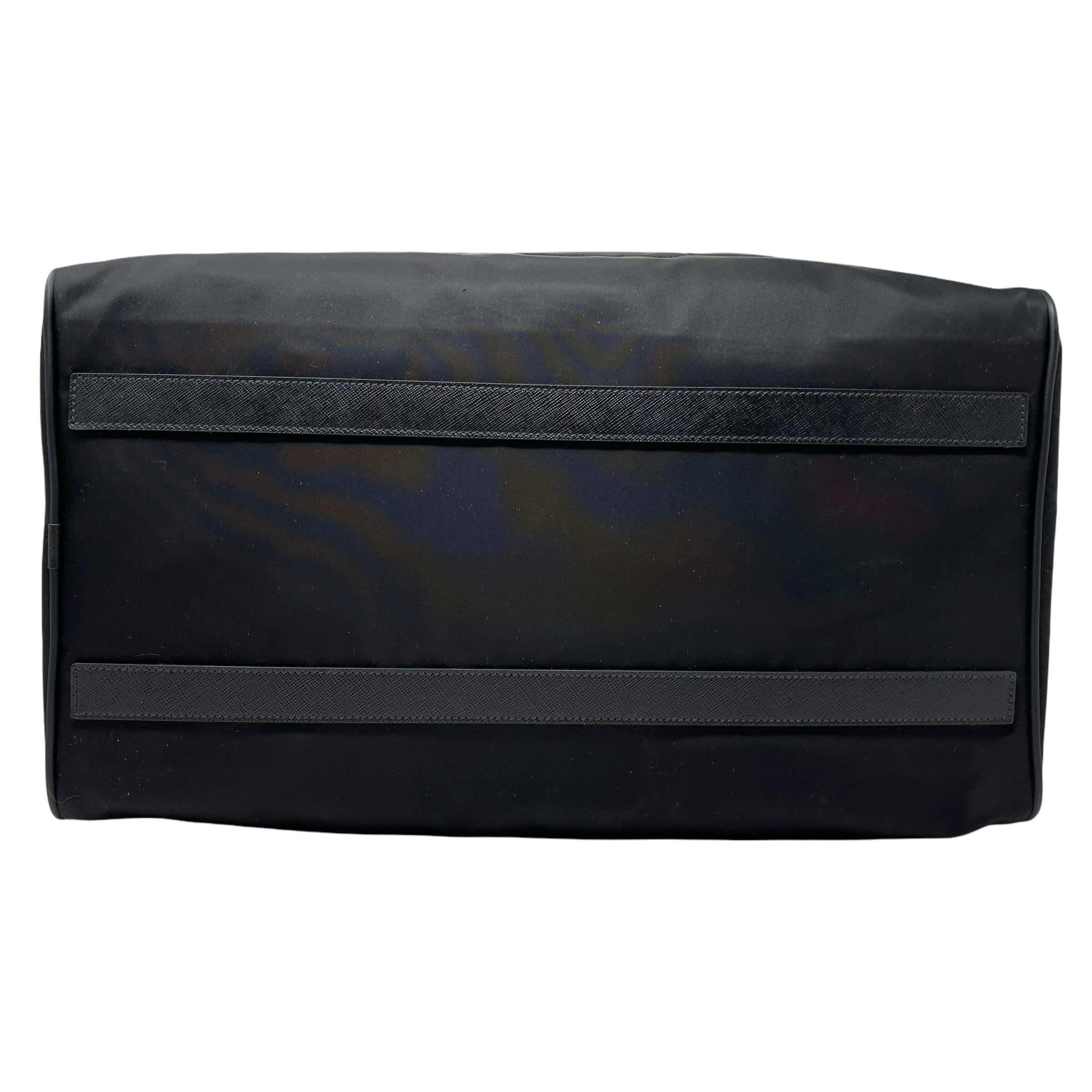 NEU Prada Schwarz Tessuto Nylon Boston Reisetasche im Angebot 8