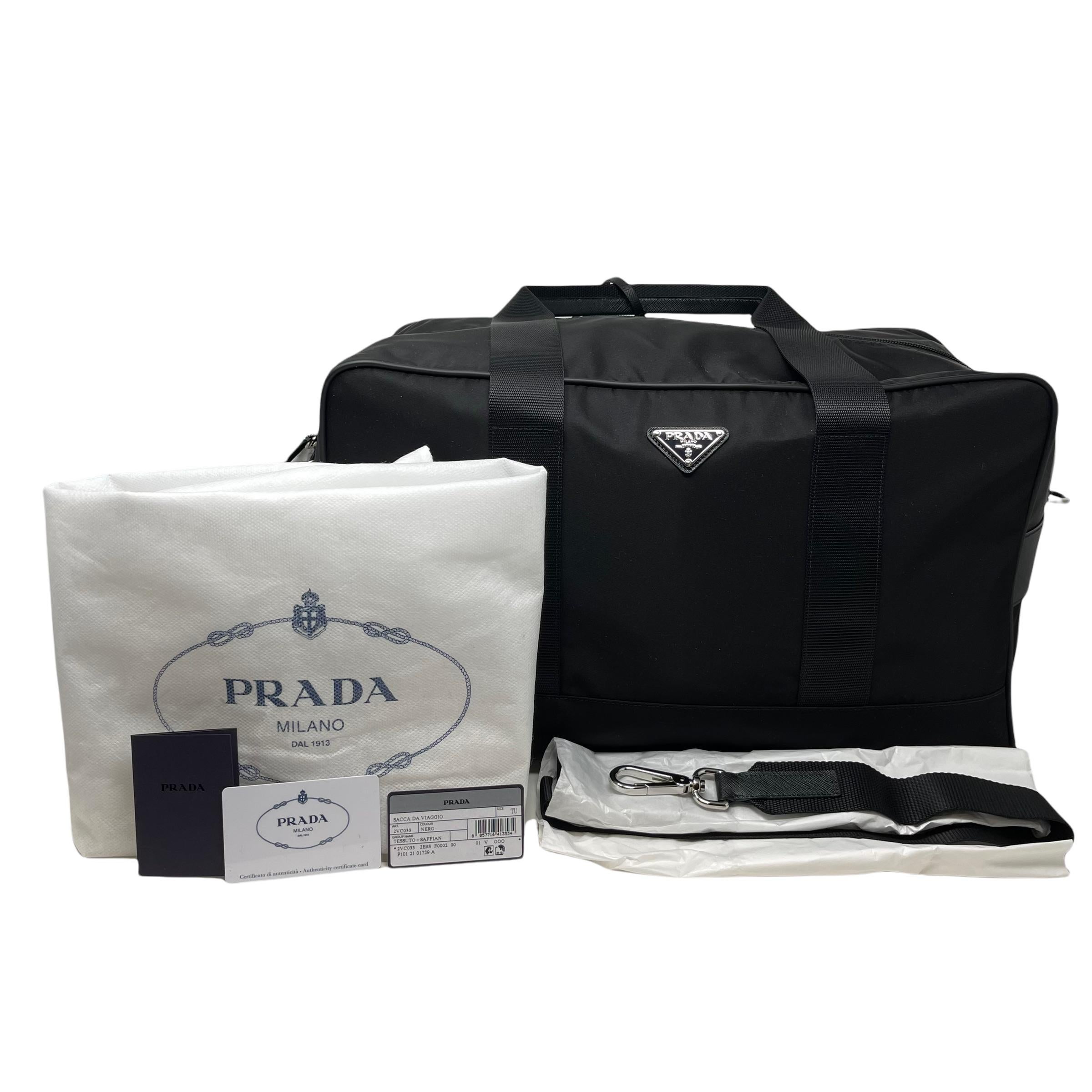 NEU Prada Schwarz Tessuto Nylon Boston Reisetasche im Angebot 12