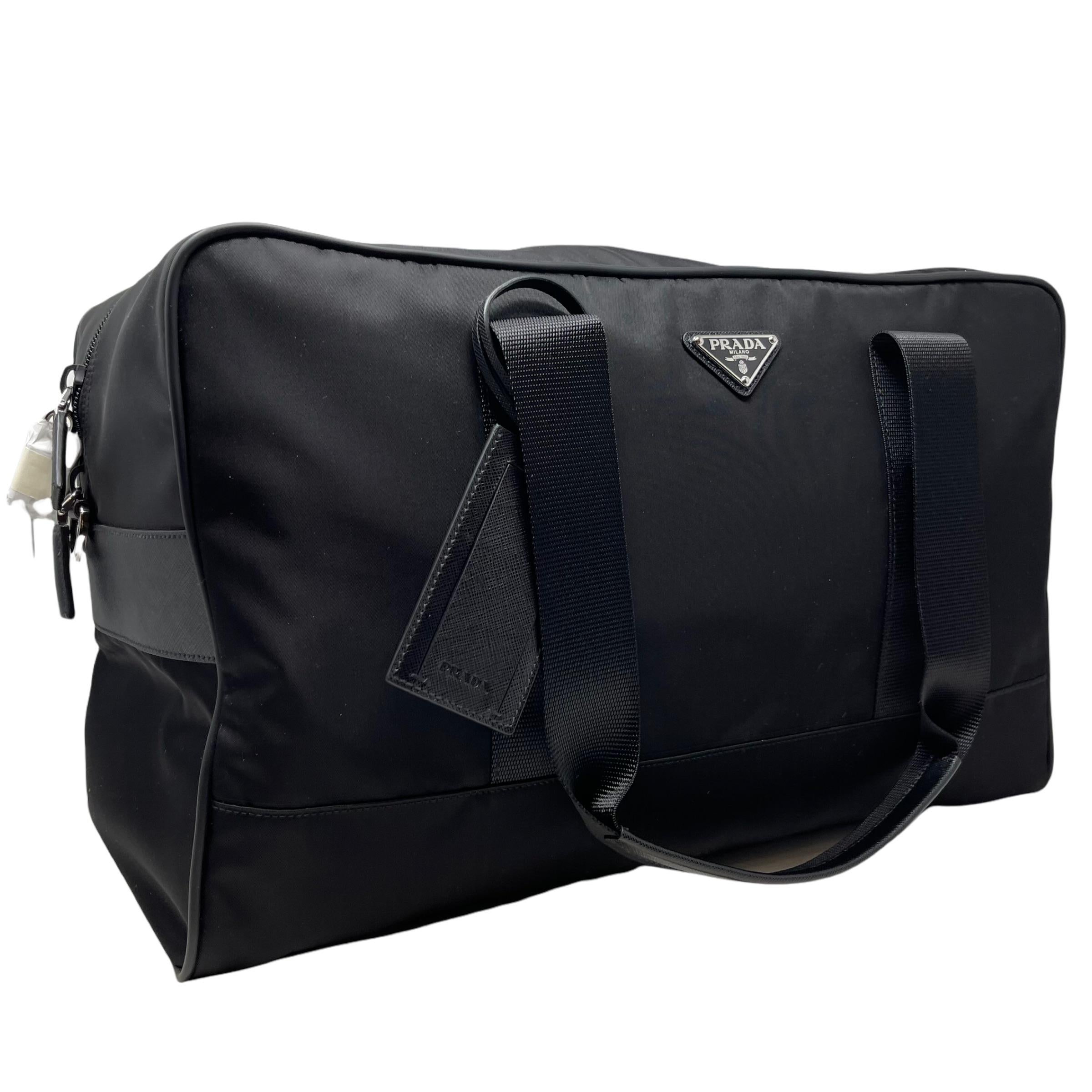 NEU Prada Schwarz Tessuto Nylon Boston Reisetasche im Angebot 1
