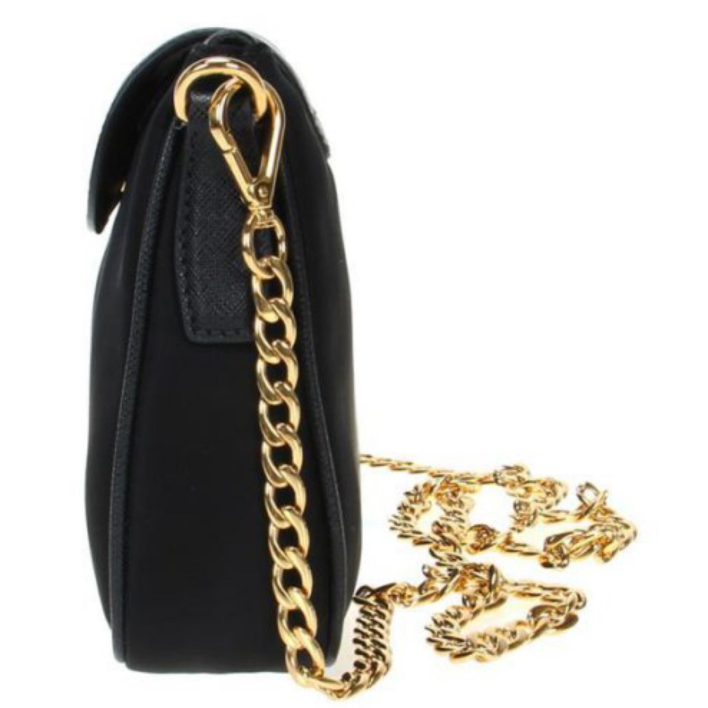 NEU Prada Tessuto Nylon-Clutch/Umhängetasche in Schwarz im Angebot 2