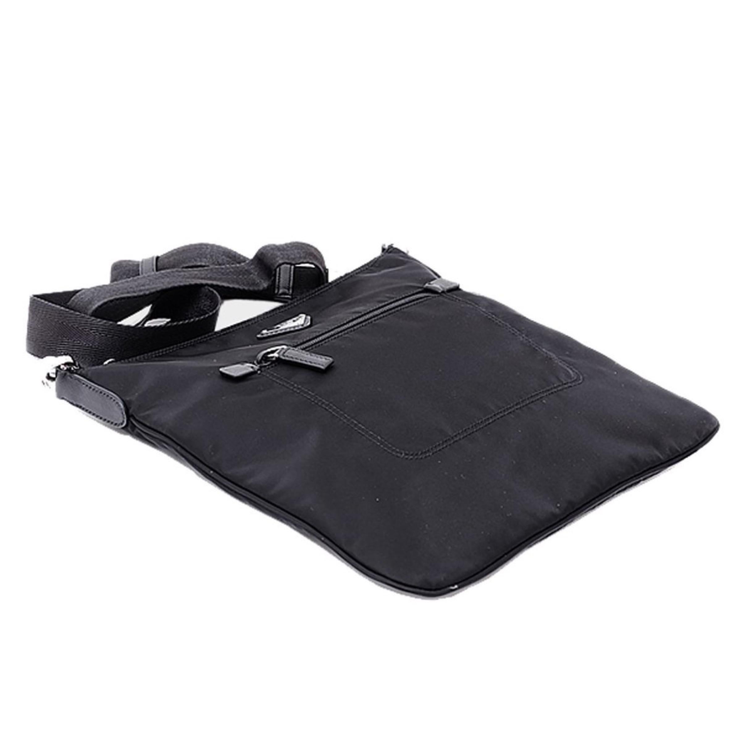 NEU Prada Schwarz Tessuto Messenger Crossbody Tasche aus Nylon für Damen oder Herren