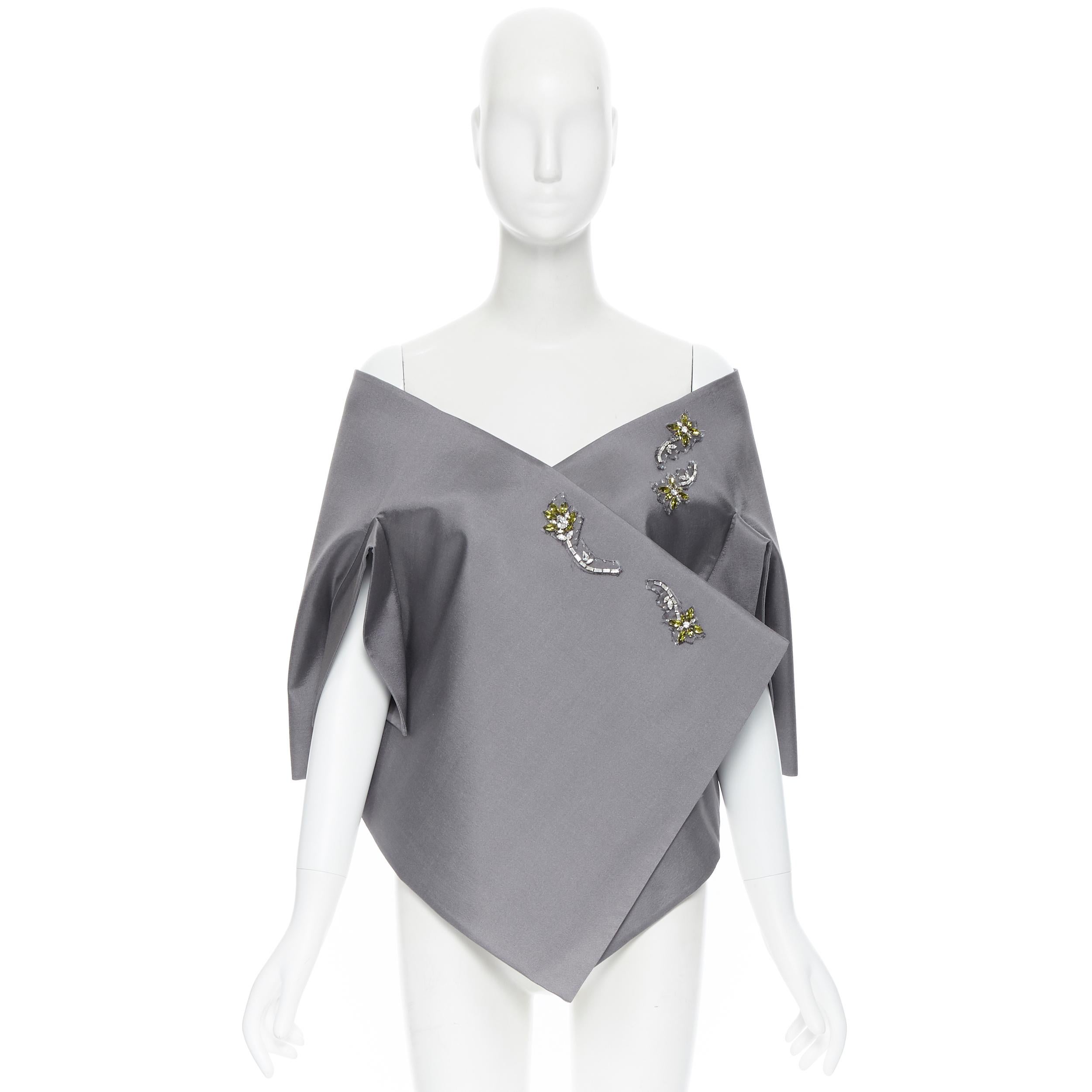 nuevo PRADA gris lana verde cristal flor kimono off hombro chal capa Gris