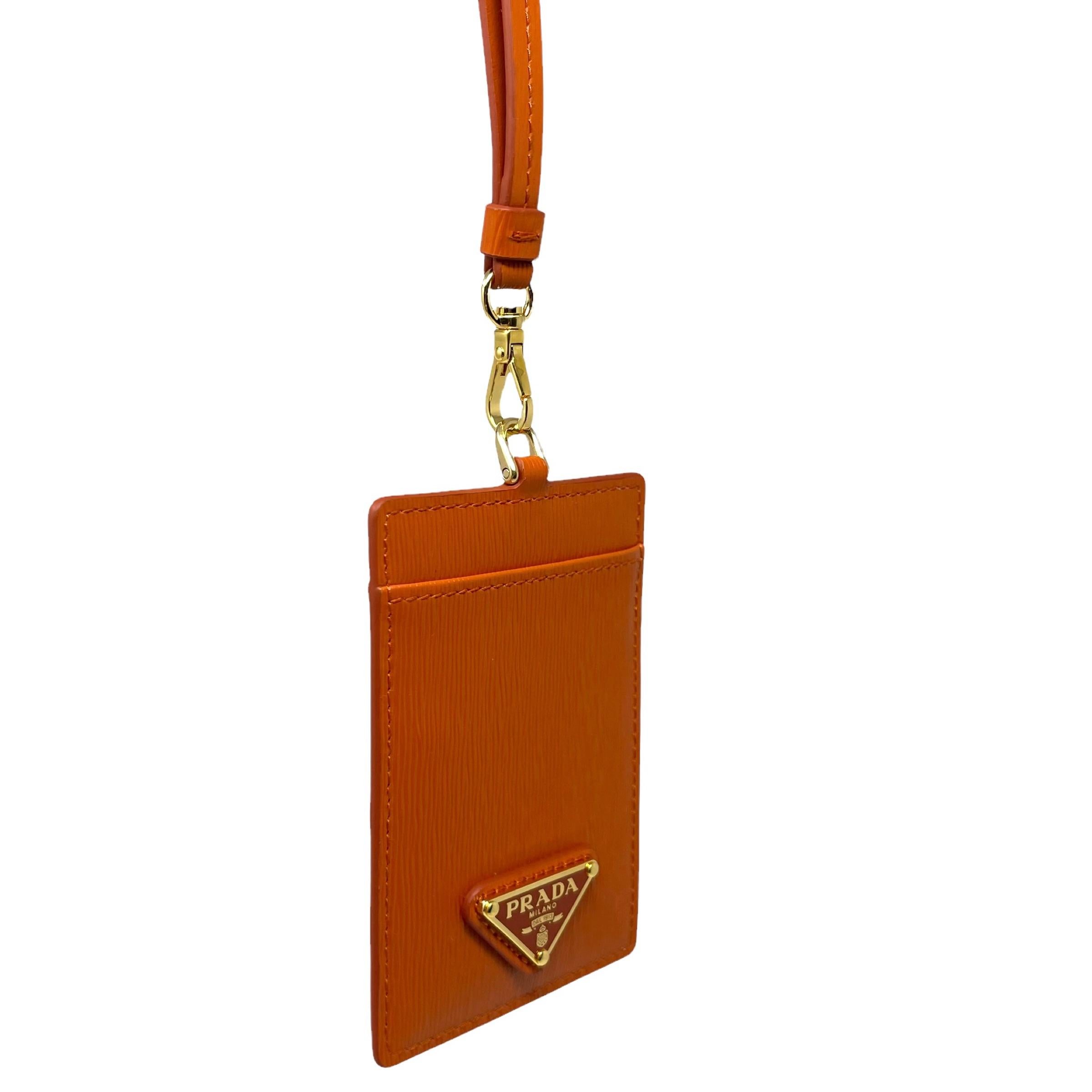 prada brique saffiano leather