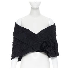 nuovo PRADA Special Edition nero con ricamo floreale 3D e mantella scialle off shoulder