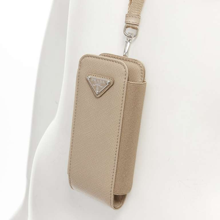 new PRADA Symbole Triangle logo cuir saffiano Phone lanyard bag beige nude en vente