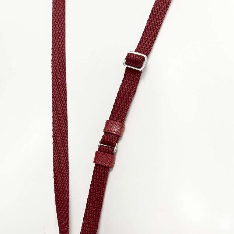 nouveau PRADA Symbole Triangle logo cuir saffiano pochette téléphone lanyard sac rouge Unisexe en vente