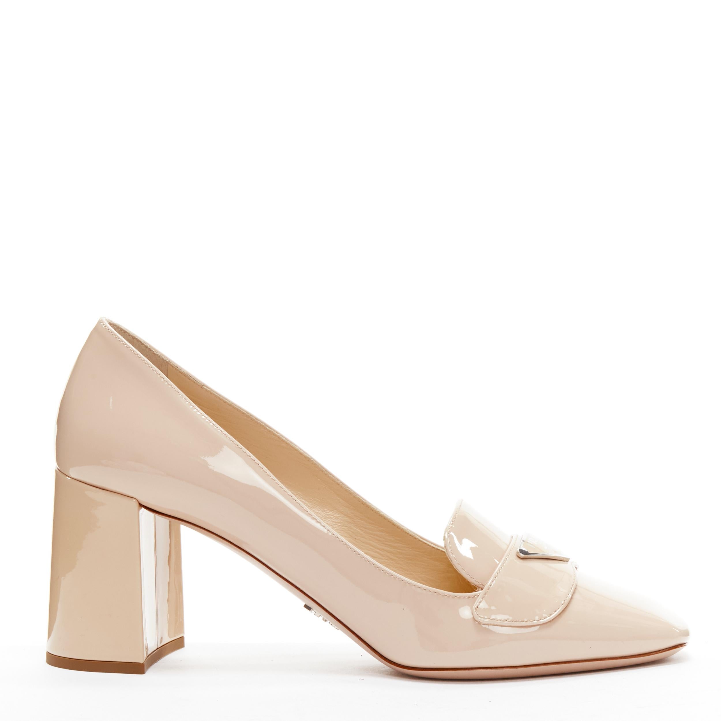 new PRADA Vernice beige patent triangle logo square heel court shoes heels EU40 In New Condition In Hong Kong, NT