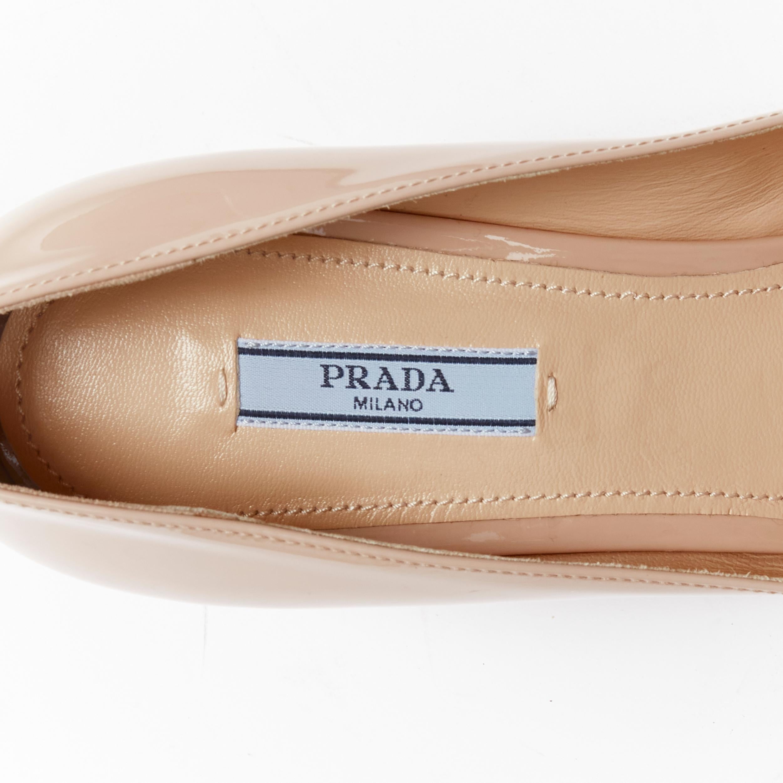 new PRADA Vernice beige patent triangle logo square heel court shoes heels EU40 5