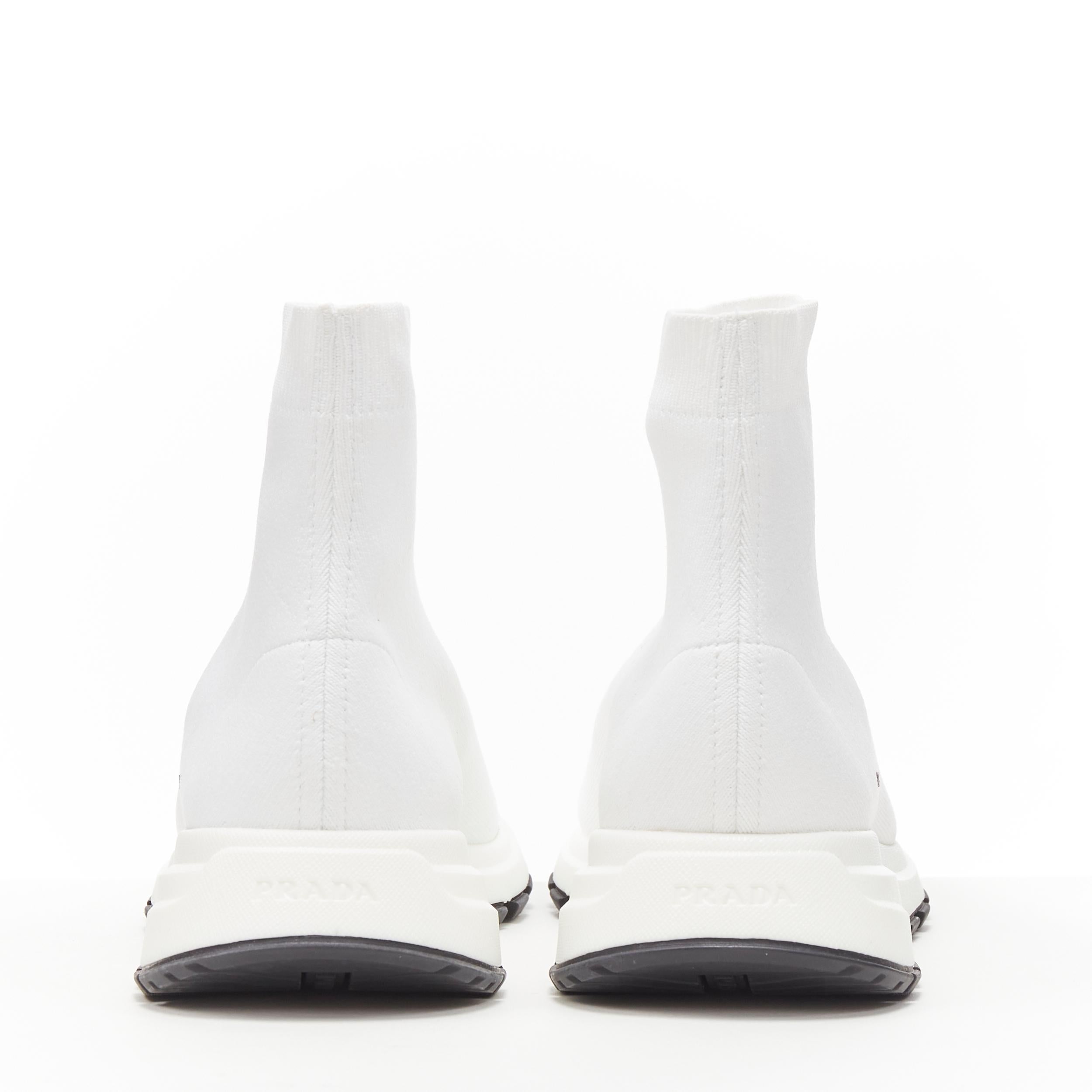 Neuer PRADA-Sneaker mit weißem Sockenstrick-Logodruck UK5 US6 EU39 Herren