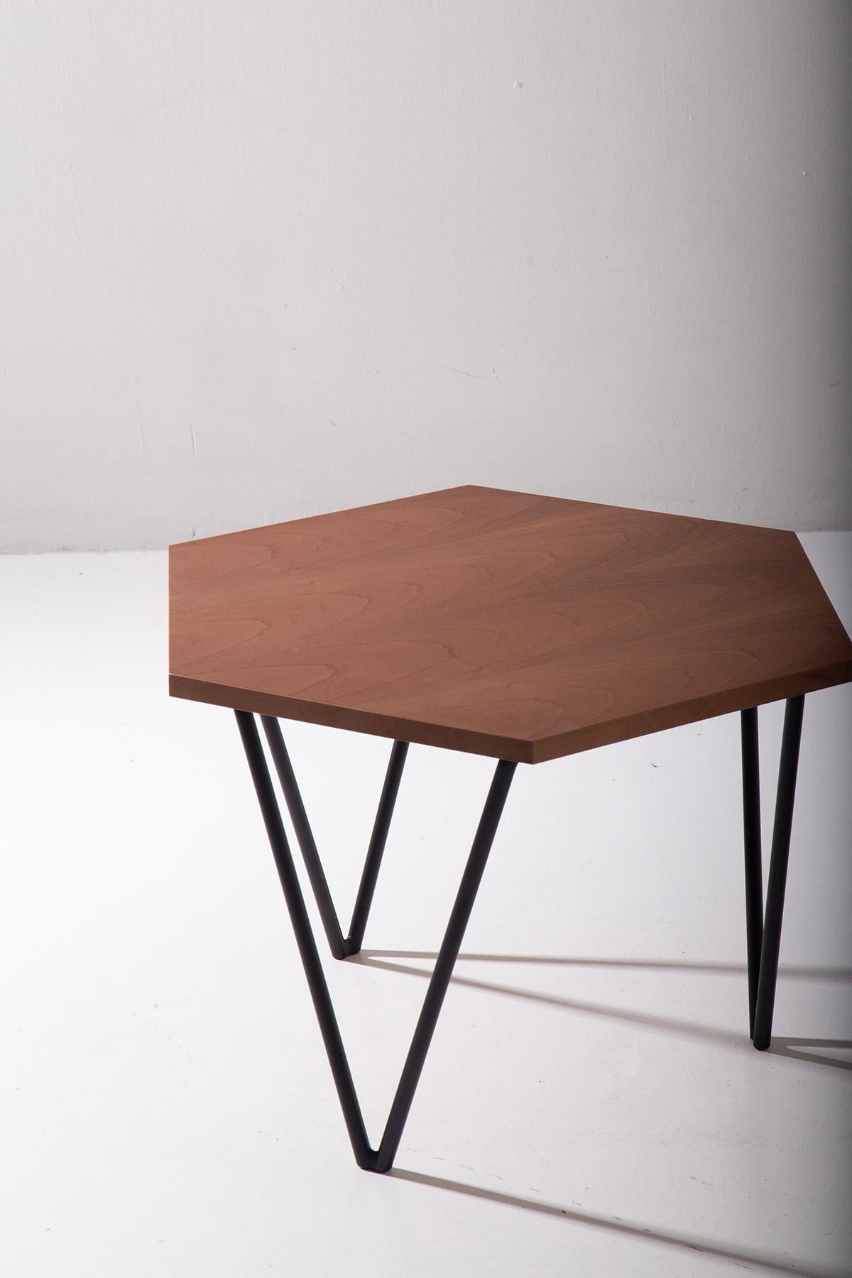 New production and re-edition hexagonal coffee table ISA BERGAMO, certified In New Condition For Sale In Milano, IT