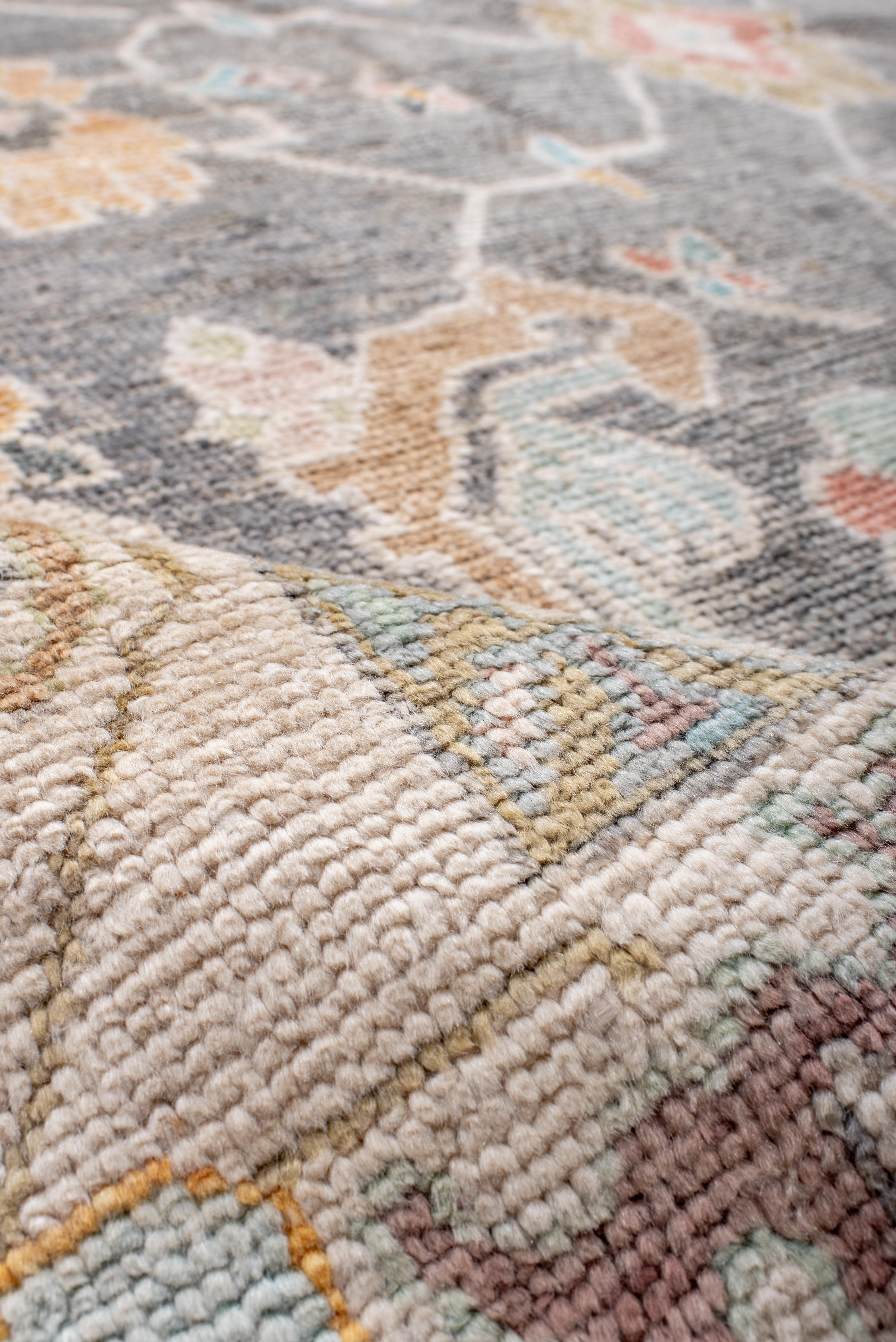 Tappeto Oushak di ispirazione vintage di nuova produzione In condizioni ottime in vendita a New York, NY