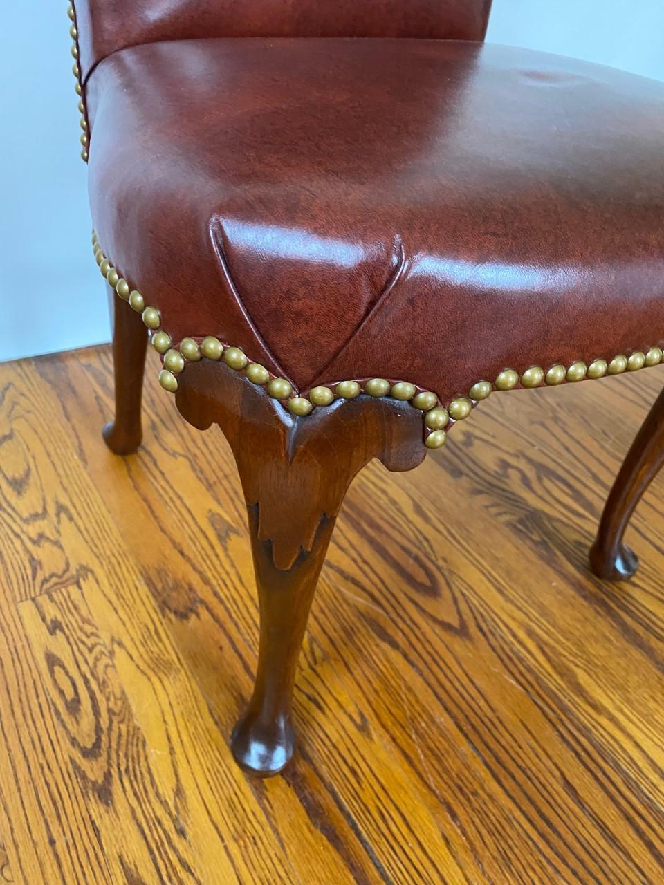 New Queen Anne Style Mahogany Balloon Seat Leather Side Chair w/ Brass Nail Trim In Excellent Condition For Sale In North Salem, NY