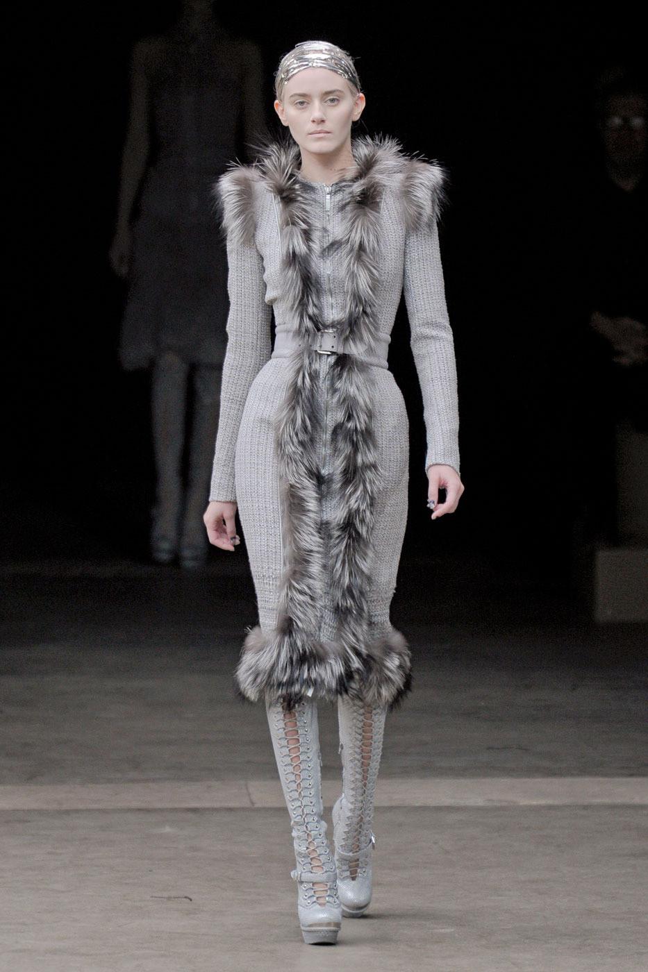 New Rare Alexander McQueen F/W 2011 Fox Fur & Wool Runway Coat Dress IT42  9