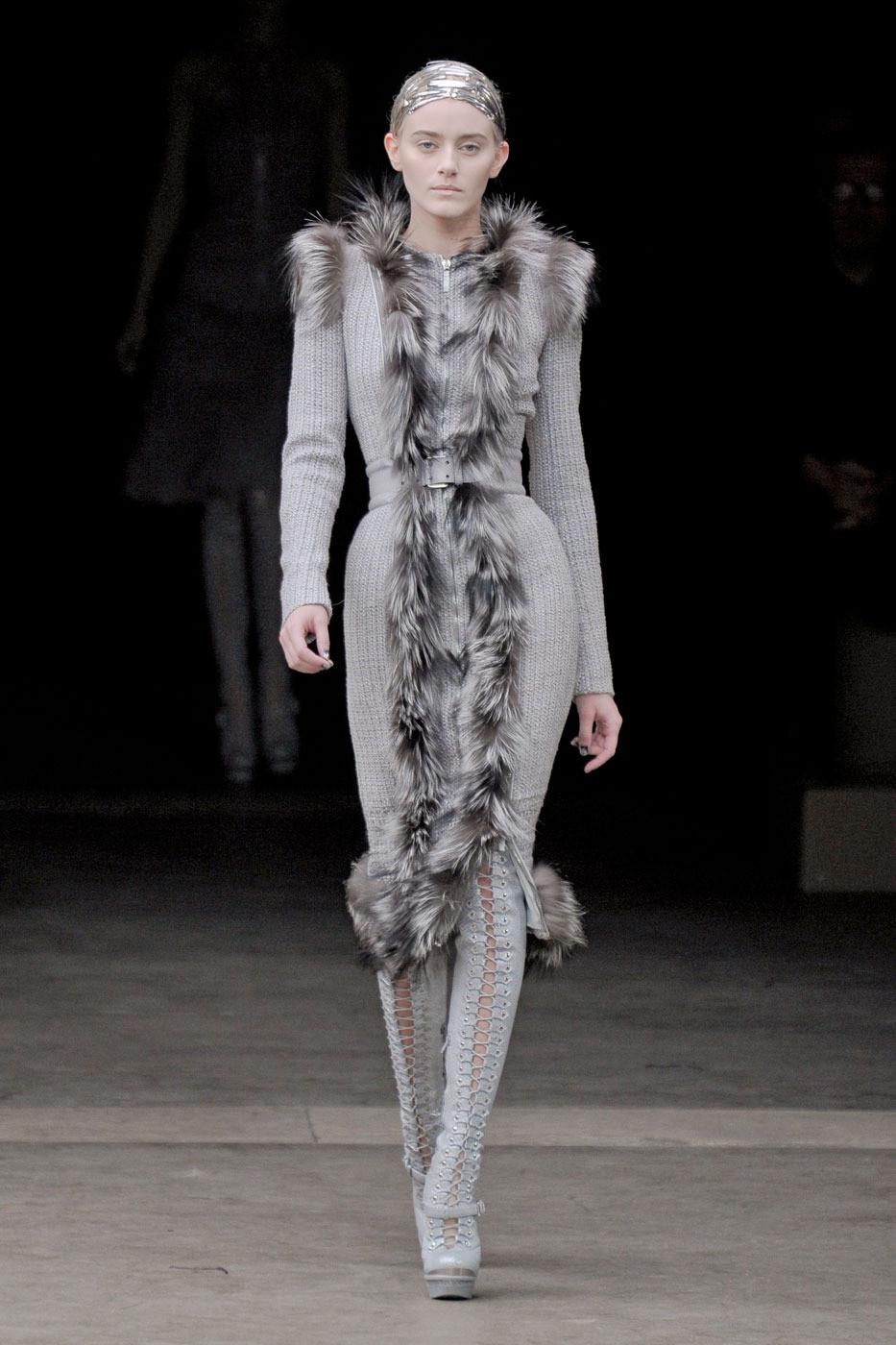 New Rare Alexander McQueen F/W 2011 Fox Fur & Wool Runway Coat Dress IT42  14