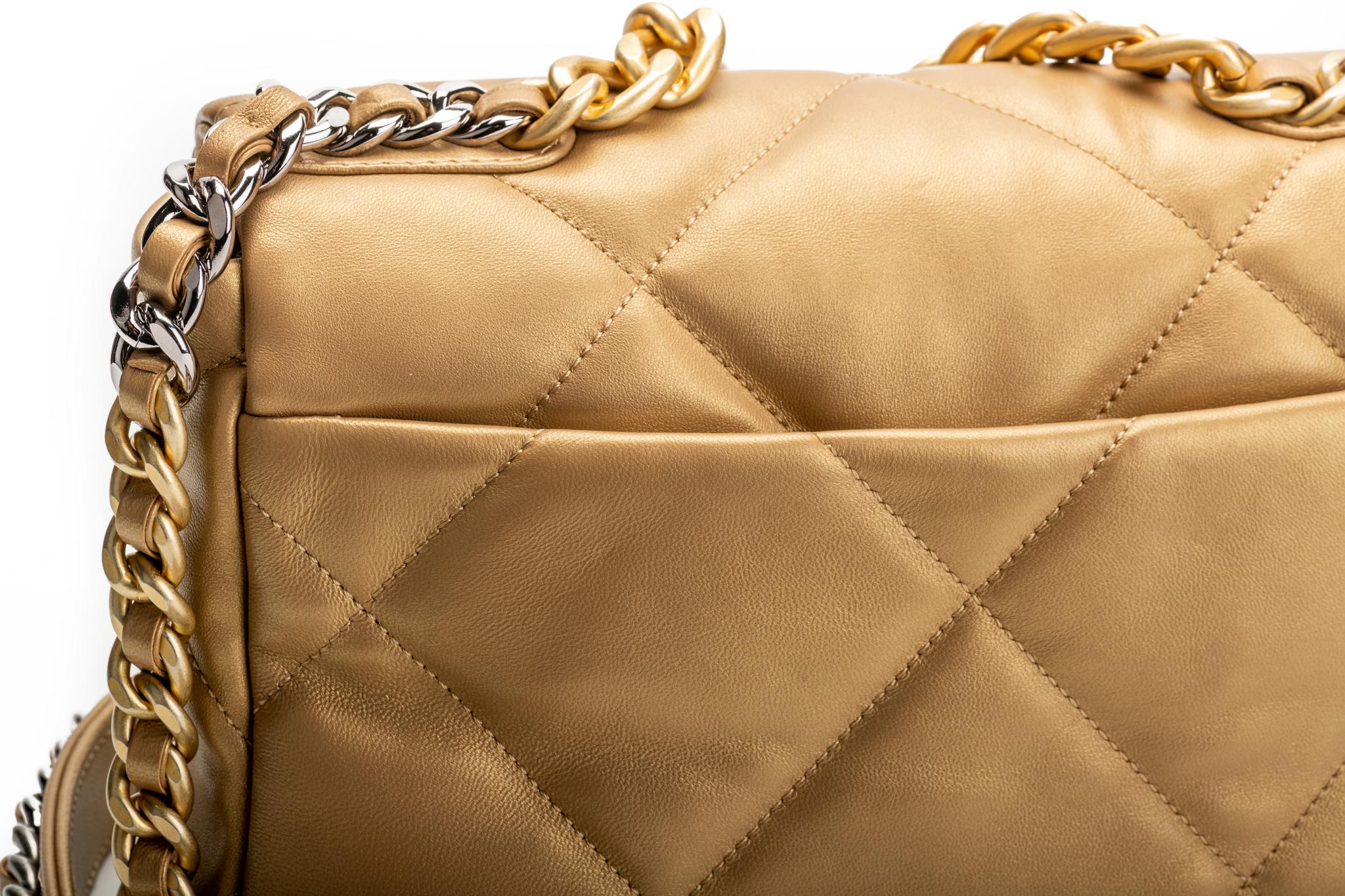 New RARE Chanel Gold 19 Bag  6