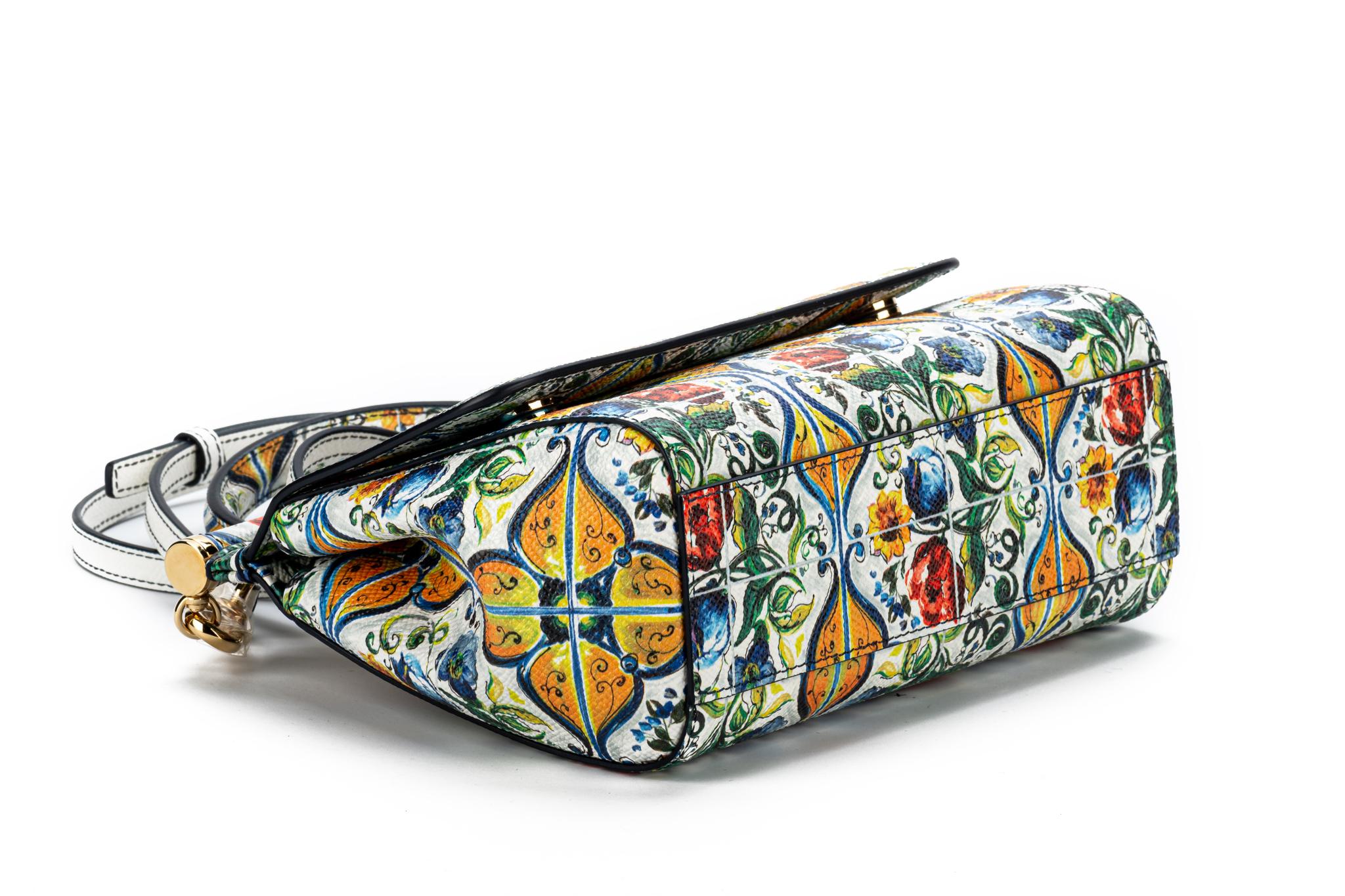 New Rare Dolce & Gabbana Maiolica Sicily Bag In New Condition In West Hollywood, CA