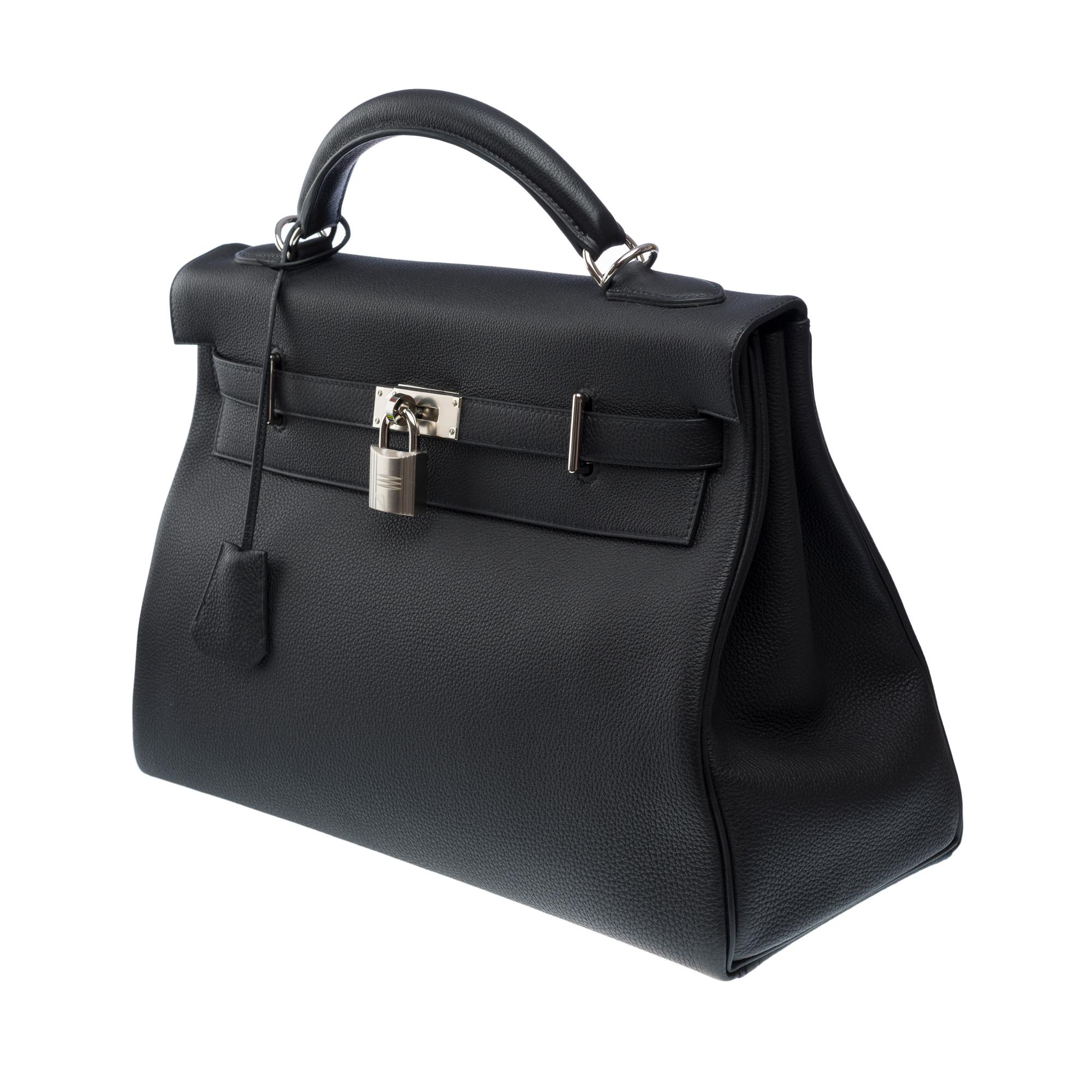 New Rare Hermès Kelly 42 Max in Black Togo leather, SHW 1