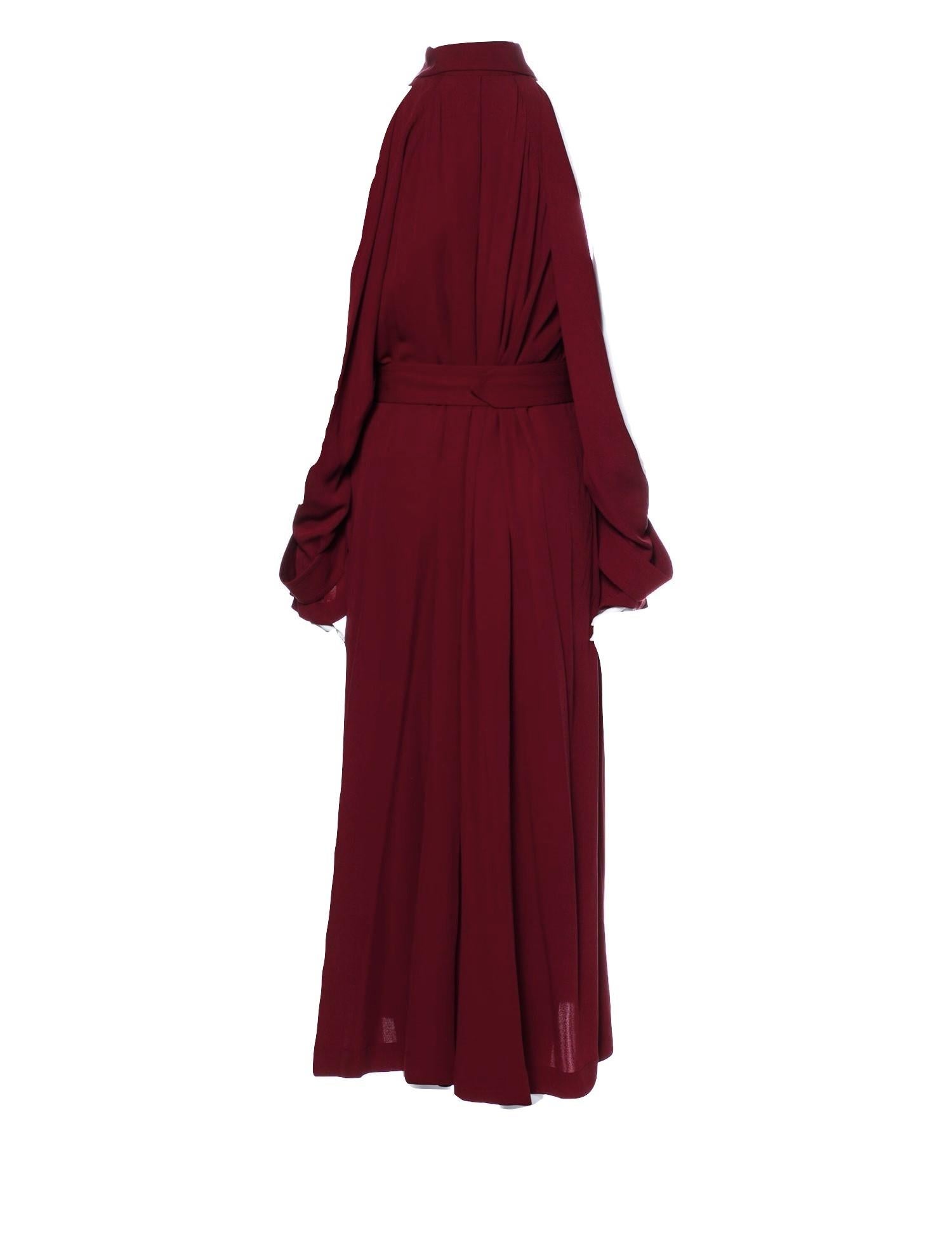 Robe rare Salvatore Ferragamo en soie rouge automne hiver 2018 Avec etiquettes 3200 Sz 40 En vente sur 1stDibs