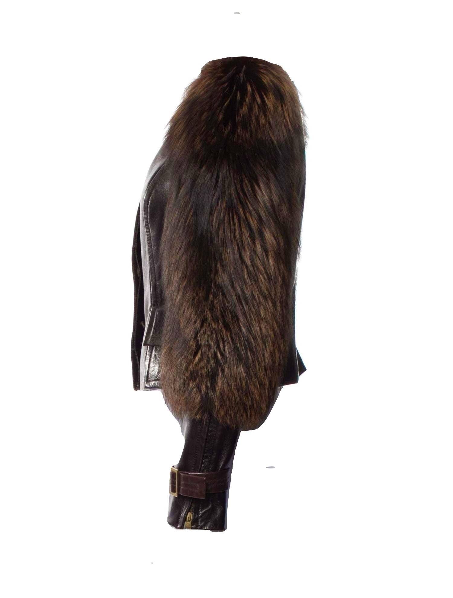 New Rare Tom Ford for Gucci F/W 2003 Fox Fur Gaga Runway Jacket Coat  $9, 650 In New Condition In Leesburg, VA