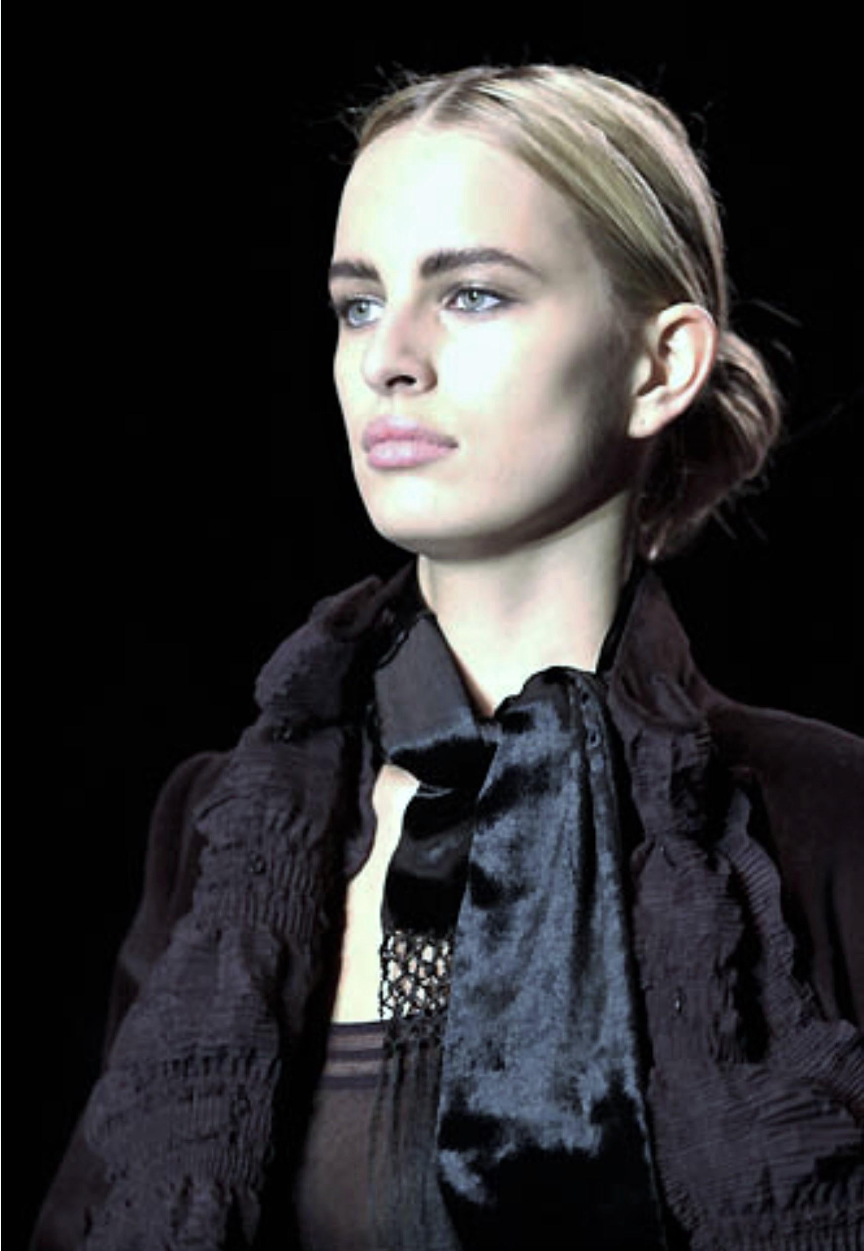 $2210 New Rare Tom Ford for Yves Saint Laurent YSL F/W 2001 Runway Jacket Blazer en vente 7