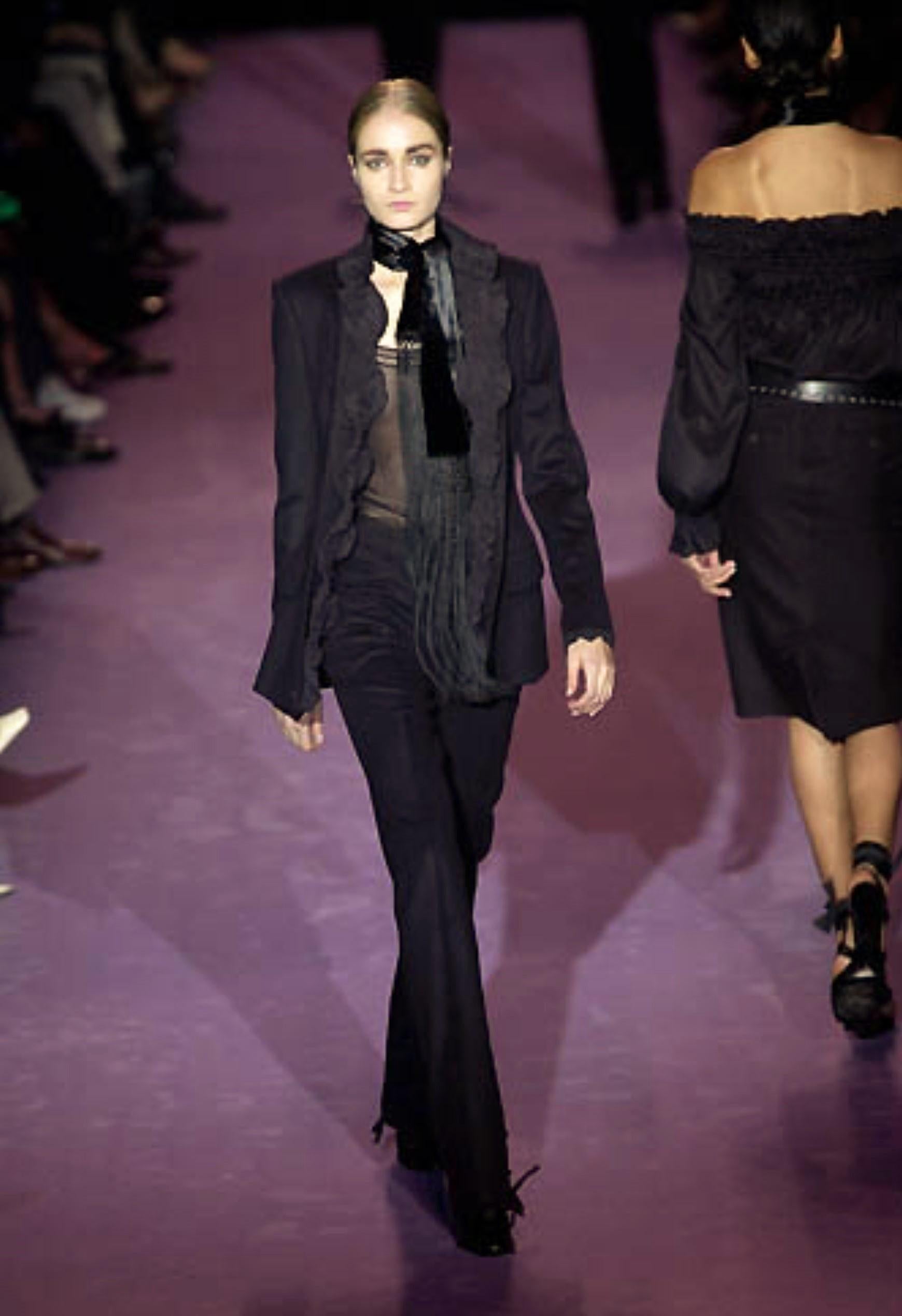 $2210 New Rare Tom Ford for Yves Saint Laurent YSL F/W 2001 Runway Jacket Blazer Pour femmes en vente