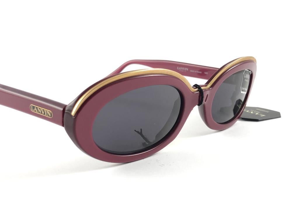 Lanvin - Lunettes de soleil vintage rares « Candie » framboise et masque doré, 1980, état neuf en vente 1