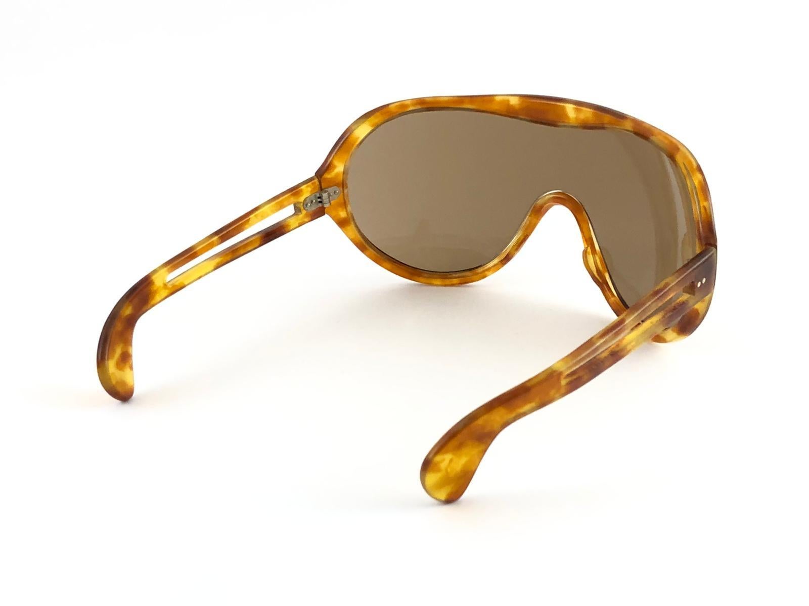 New Rare Vintage Philippe Chevallier Light Tortoise Miles Davis 1960 Sunglasses In New Condition For Sale In Baleares, Baleares