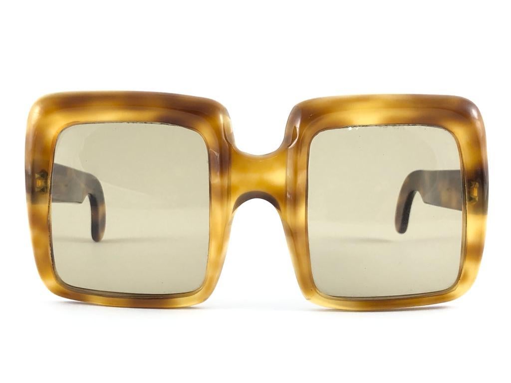 New Rare Vintage Lanvin by Philippe Chevallier Oversized 1960's Sunglasses en vente 5