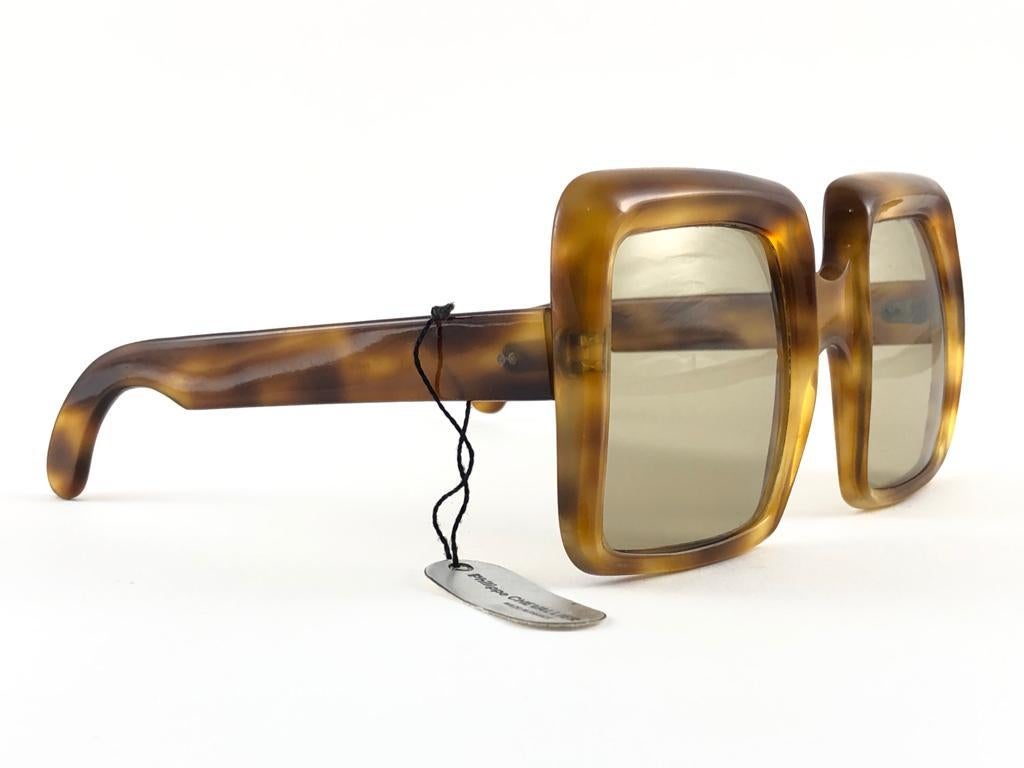 New rare collector's item vintage Philippe Chevalier for Lanvin light tortoise oversized sunglasses with spotless light gradient lenses.   
A superb find. 

Please notice this item may show minor sign of wear due to storage.  

Made in
