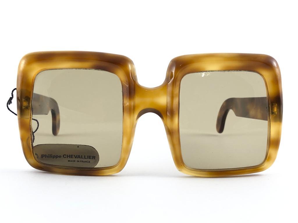 New Rare Vintage Lanvin by Philippe Chevallier Oversized 1960's Sunglasses en vente 4