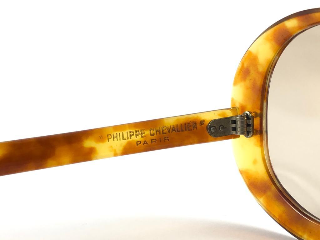 New Rare Vintage Philippe Chevallier Medium Tortoise Oversized Sunglasses 1960's en vente 1