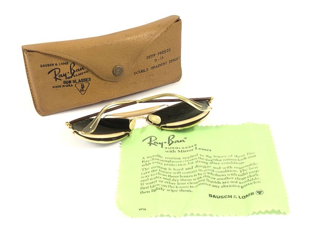 New Ray Ban Deep Freeze 12K Gold Double Mirror Collectors Item USA Sunglasses In Excellent Condition For Sale In Baleares, Baleares