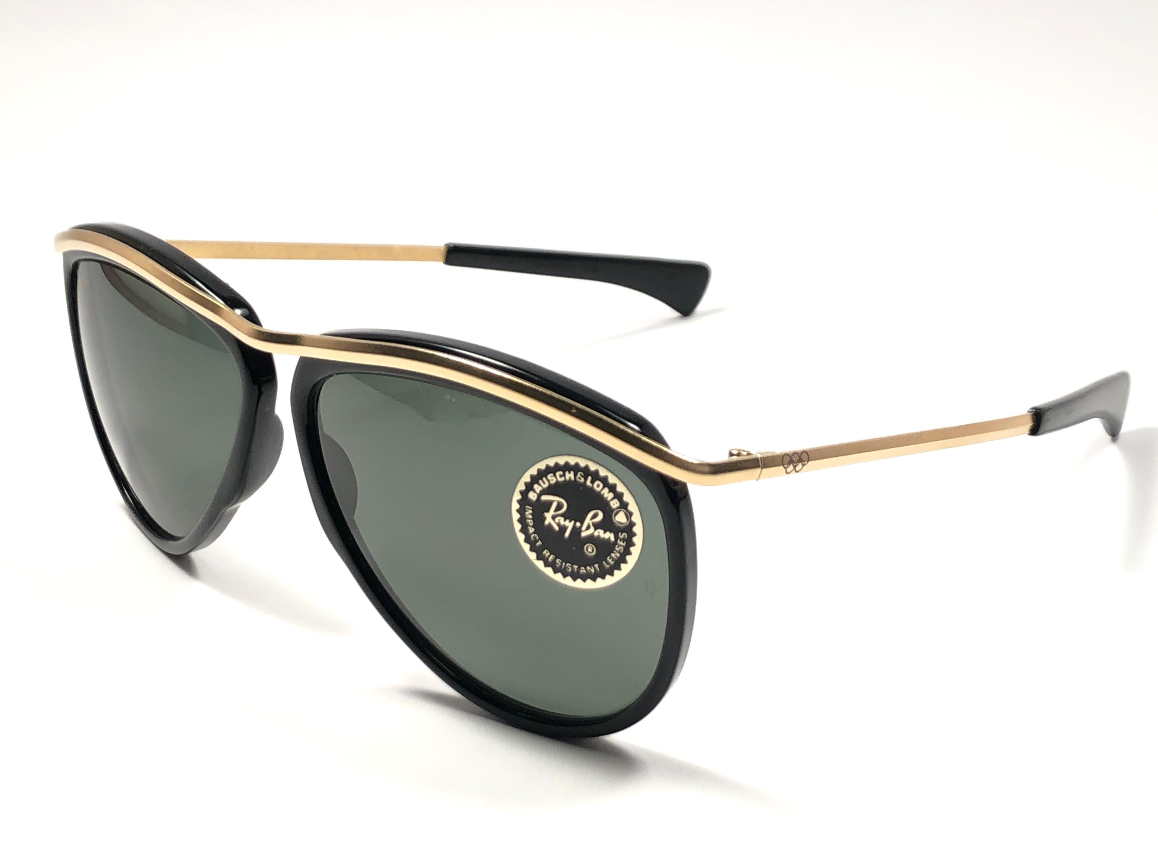 New Ray Ban Olympics Series Black & Gold G15 Lenses 1992 B&L USA 80's Sunglasses In New Condition For Sale In Baleares, Baleares
