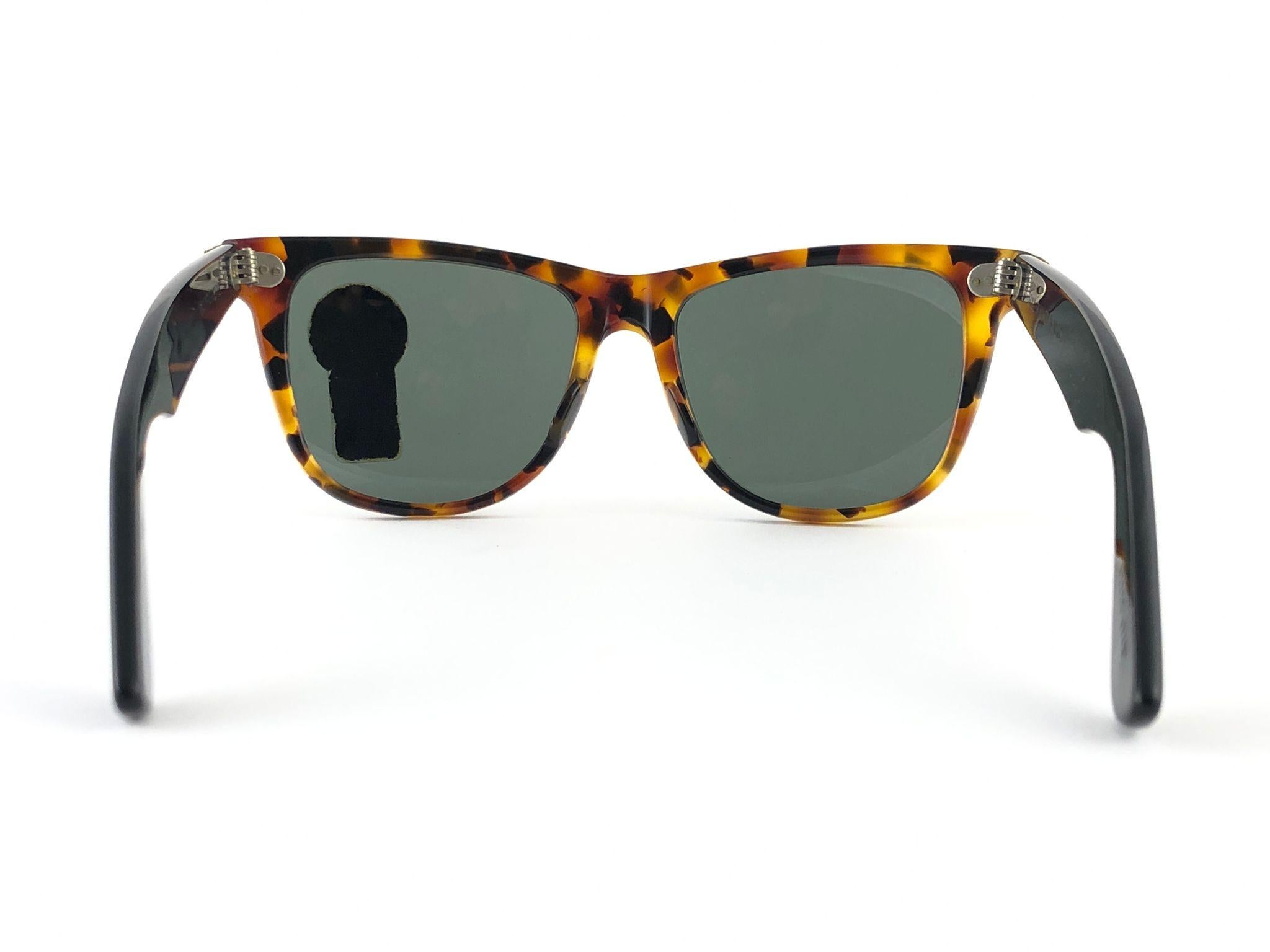 New Ray Ban The Wayfarer II Tortoise G15 Grey Lenses USA 80's Sunglasses In New Condition In Baleares, Baleares