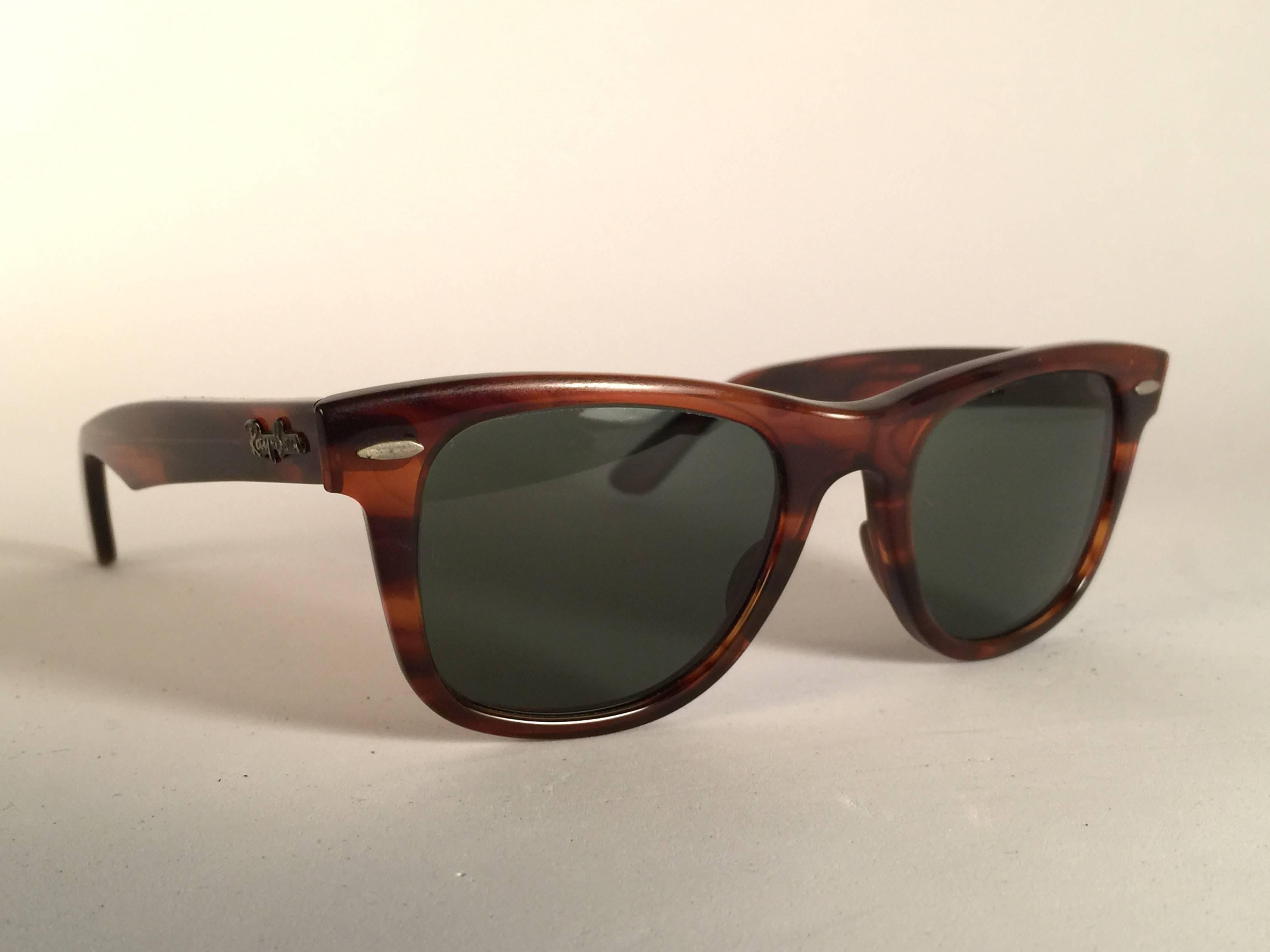 Neu Ray Ban The Wayfarer Small Tortoise G15 Grey Lenses USA 80's Sunglasses (Grau) im Angebot