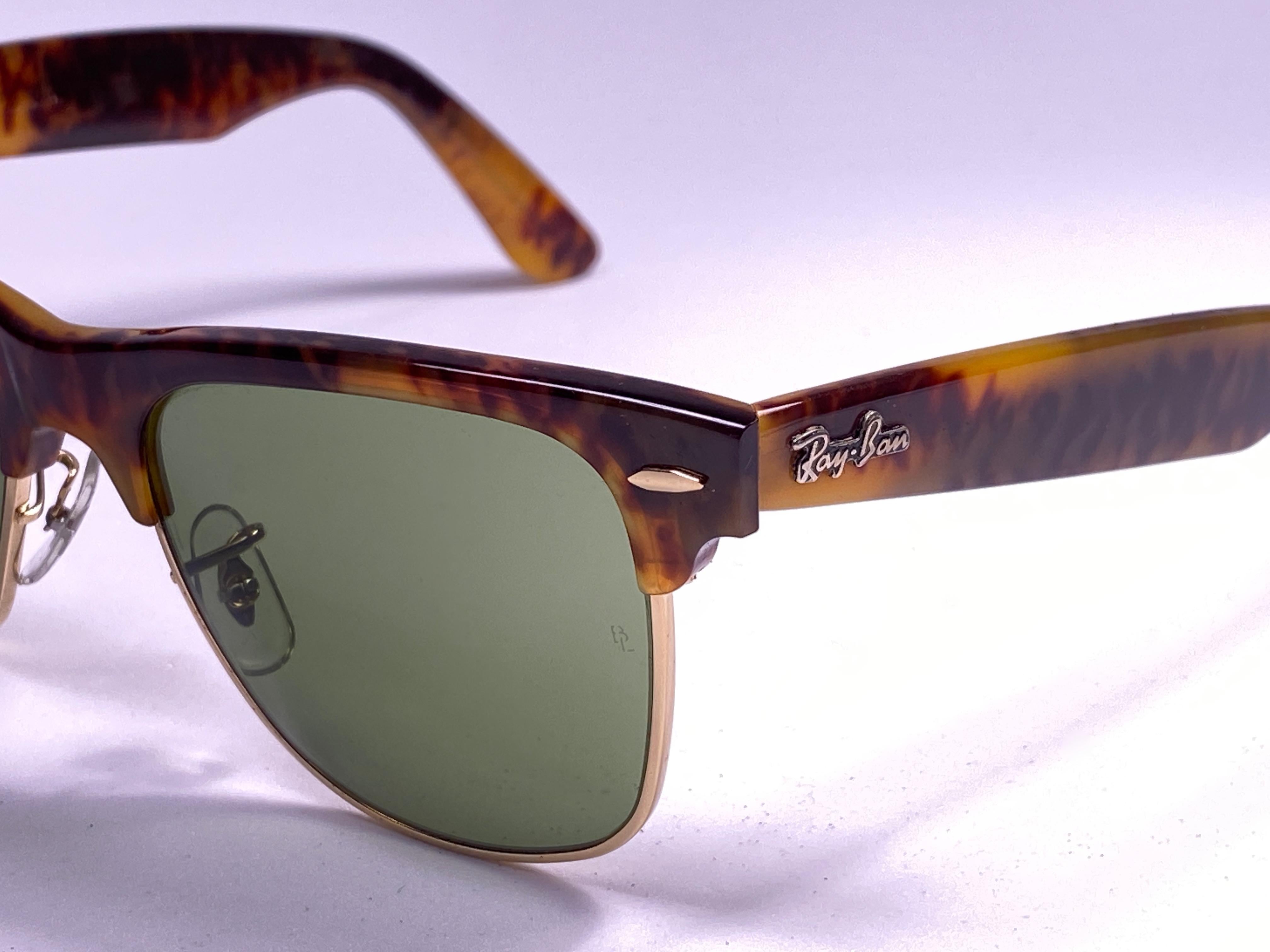 New Ray Ban Wayfarer Max Medium Tortoise RB3 Lenses USA 80's Sunglasses In New Condition In Baleares, Baleares