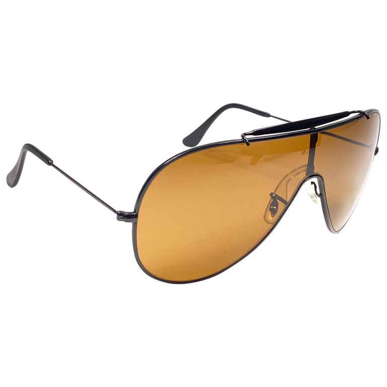 New Ray Ban Wings II Black Frame Brown Amber Lenses B&L USA 80's Sunglasses  For Sale at 1stDibs