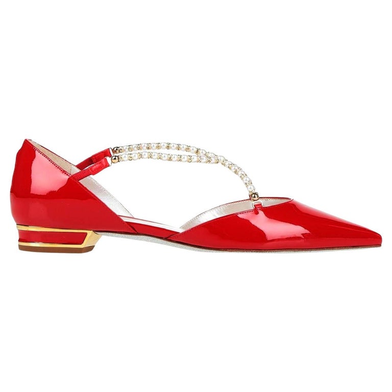 Rene Caovilla Ballerina - Chaussures plates en cuir verni rouge et perles  blanches It 36,5, neuves Taille US 6,5 En vente sur 1stDibs