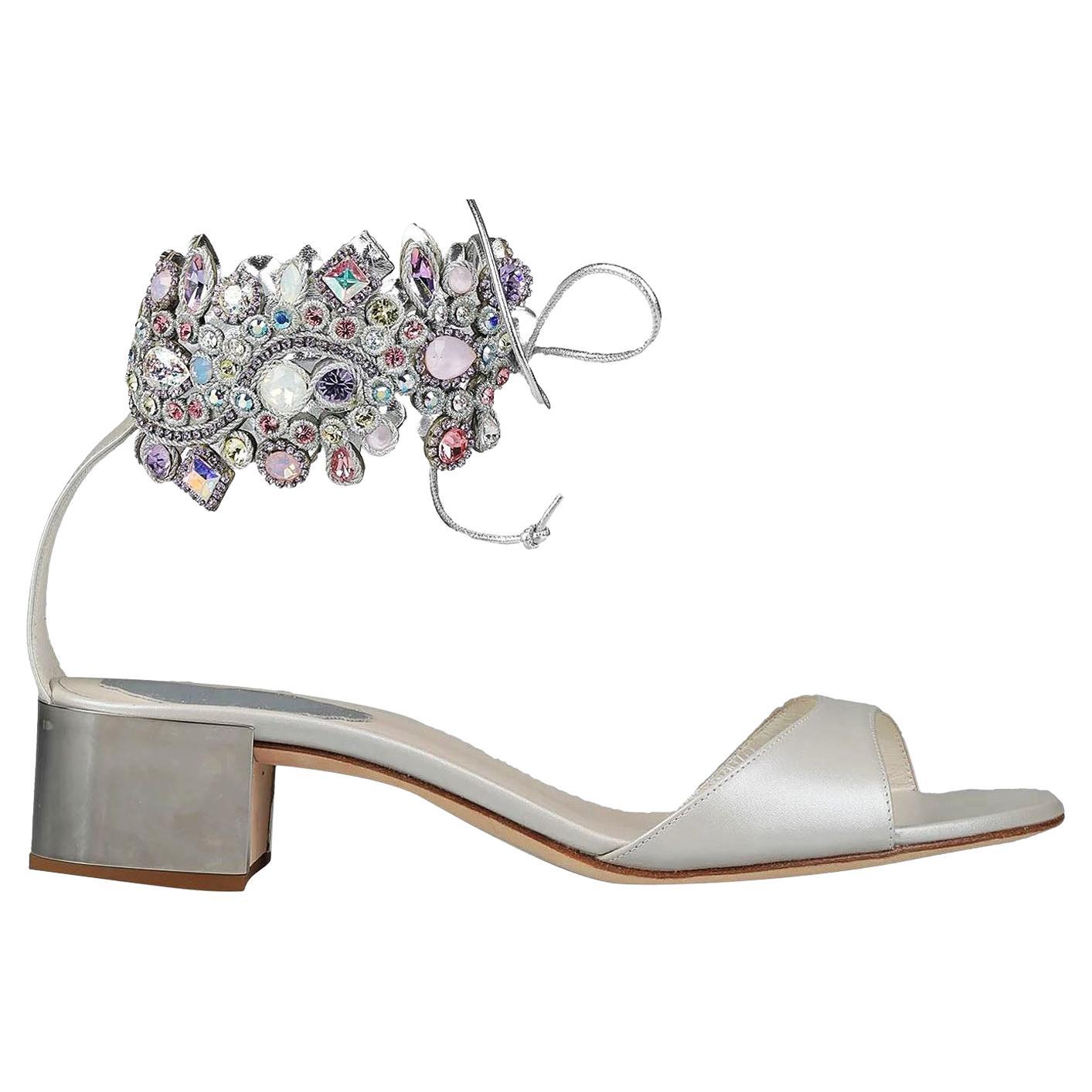 Rene Caovilla Veneziana Chaussures à talons neuves en cuir gris ornées de bijoux 36 37 40 en vente